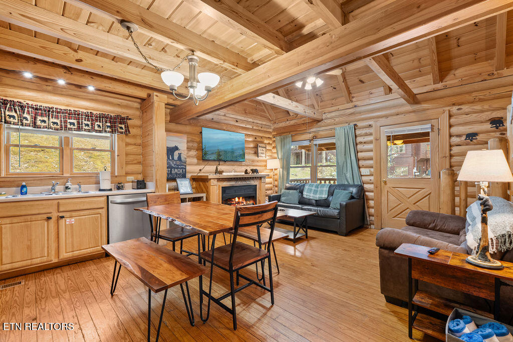 3319 Covered Bridge Way Sevierville TN 37862