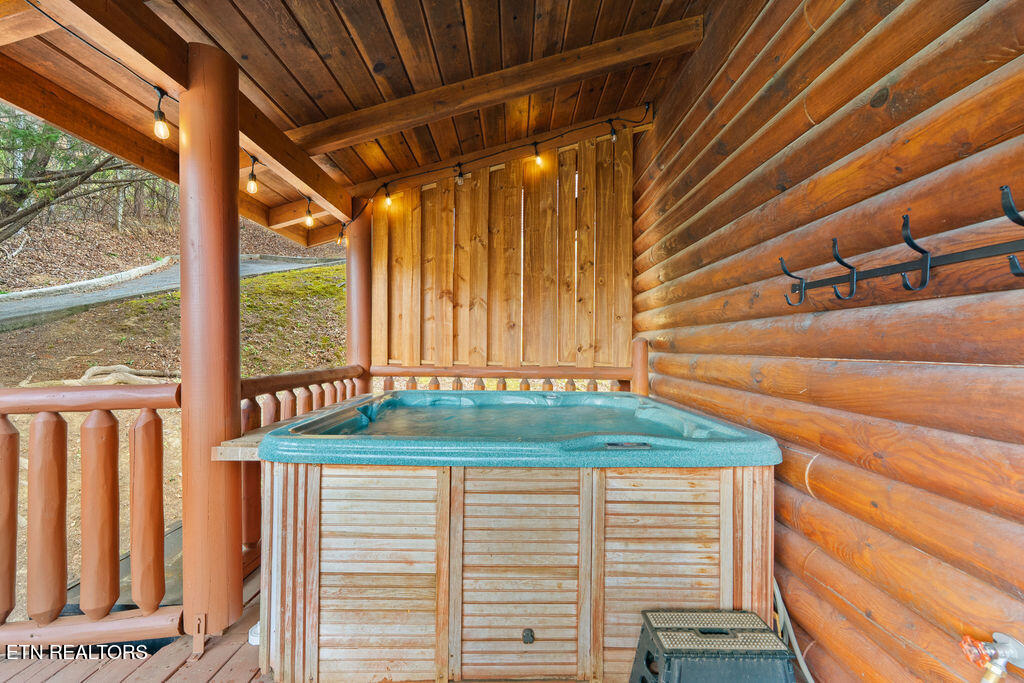 3319 Covered Bridge Way Sevierville TN 37862