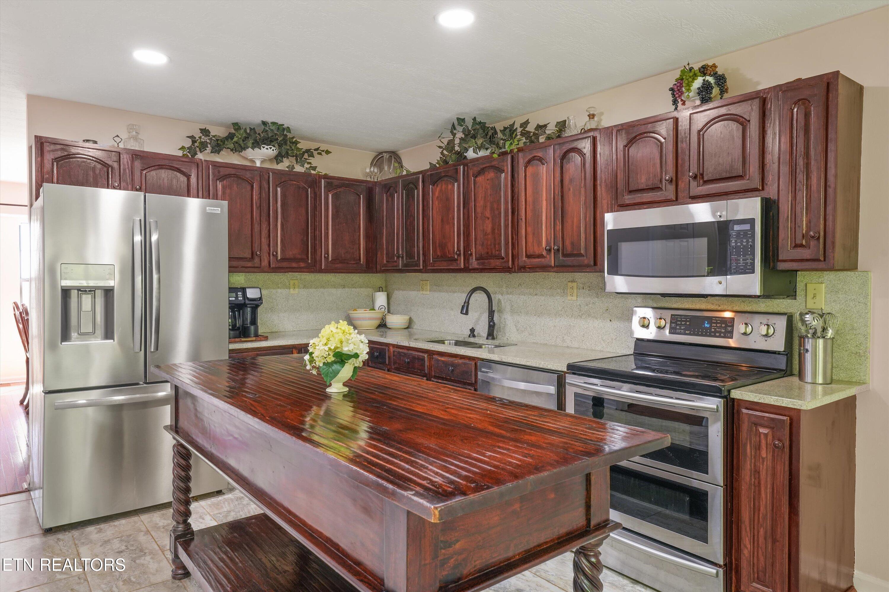 2869 Persian Lane New Market TN 37820