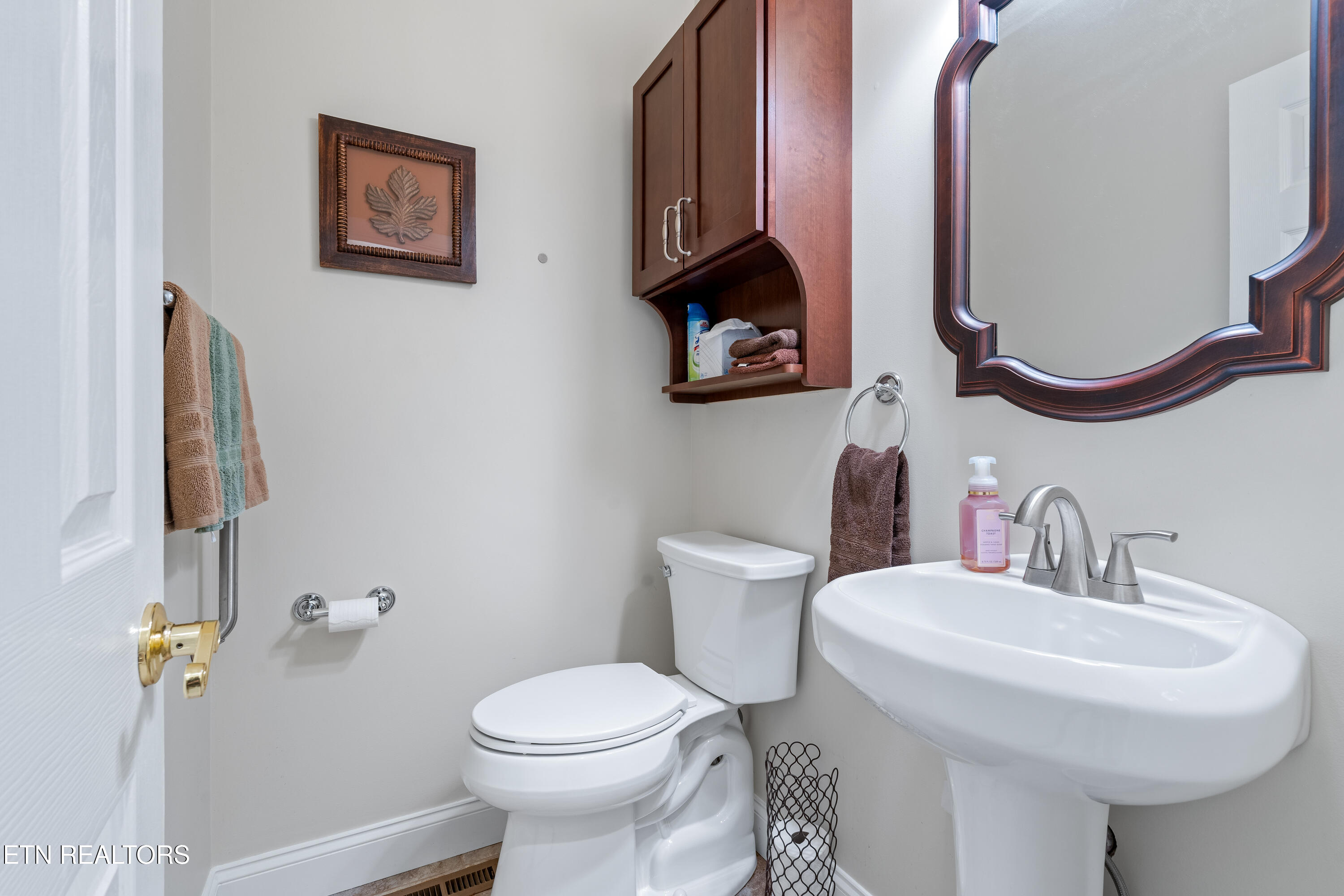 2425 Mccleary Road Sevierville TN 37876