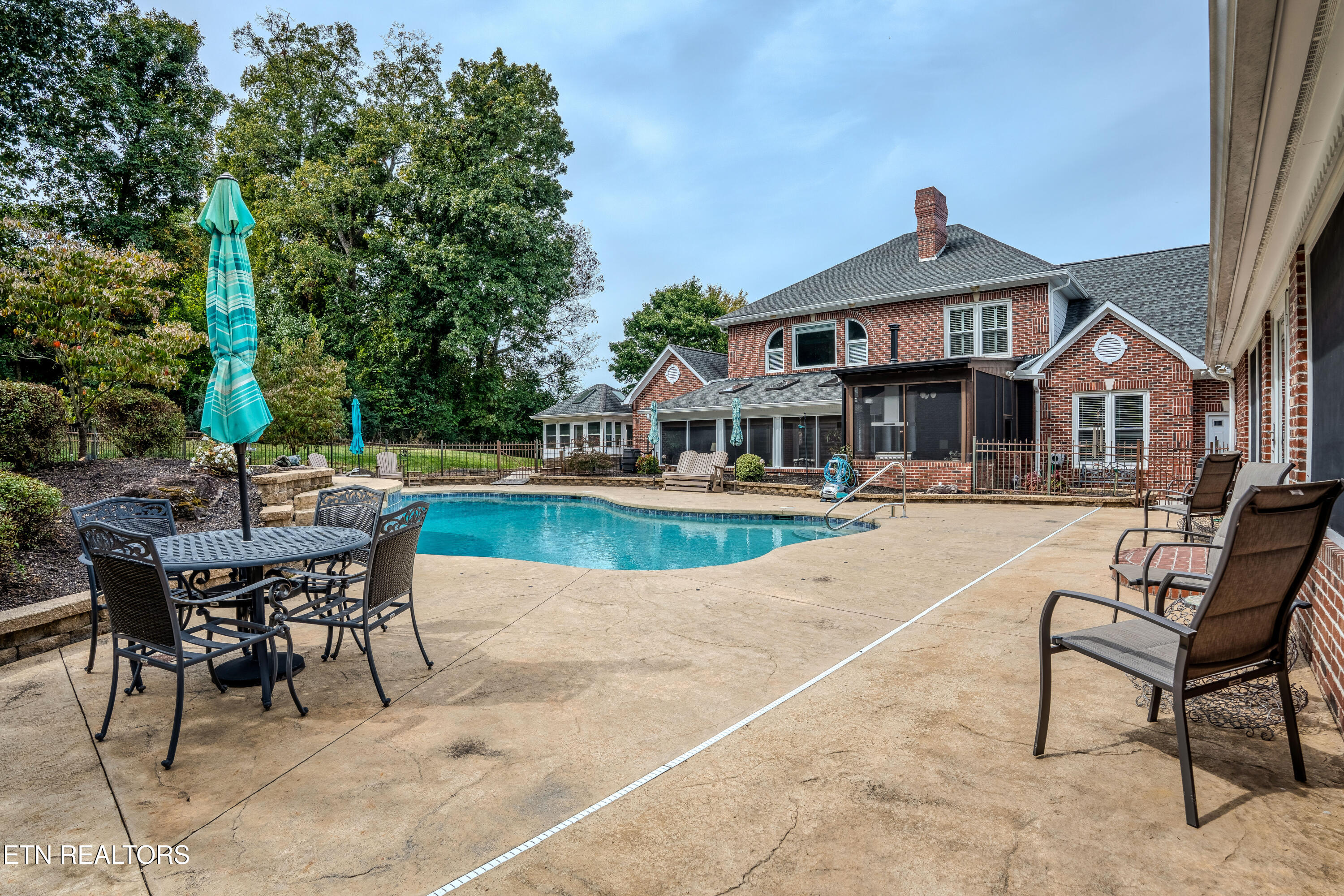2425 Mccleary Road Sevierville TN 37876