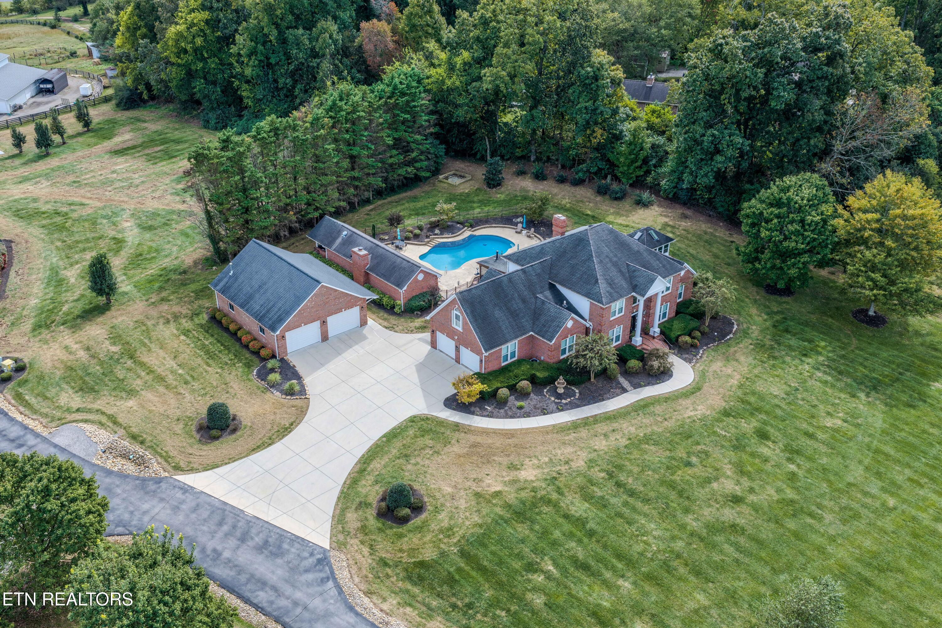 2425 Mccleary Road Sevierville TN 37876