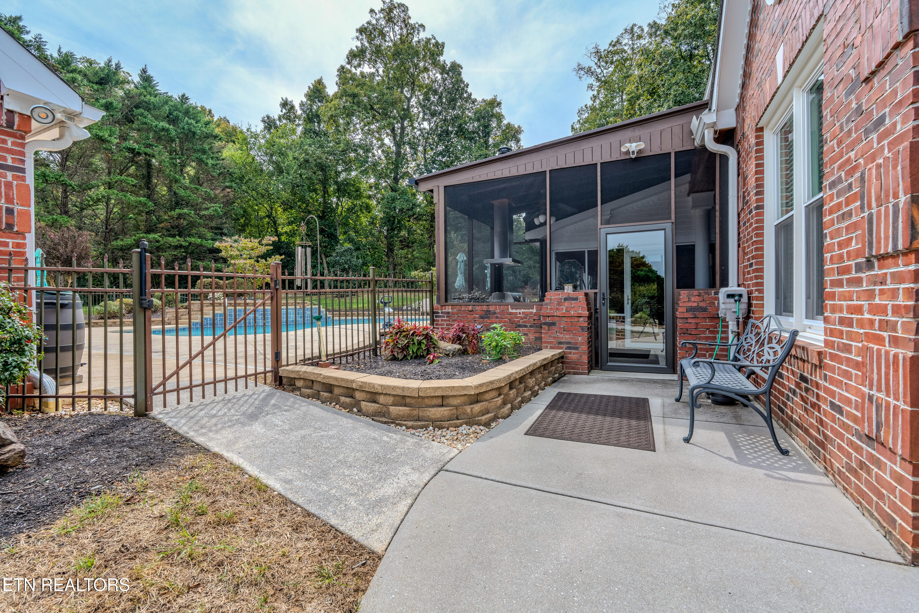 2425 Mccleary Road Sevierville TN 37876
