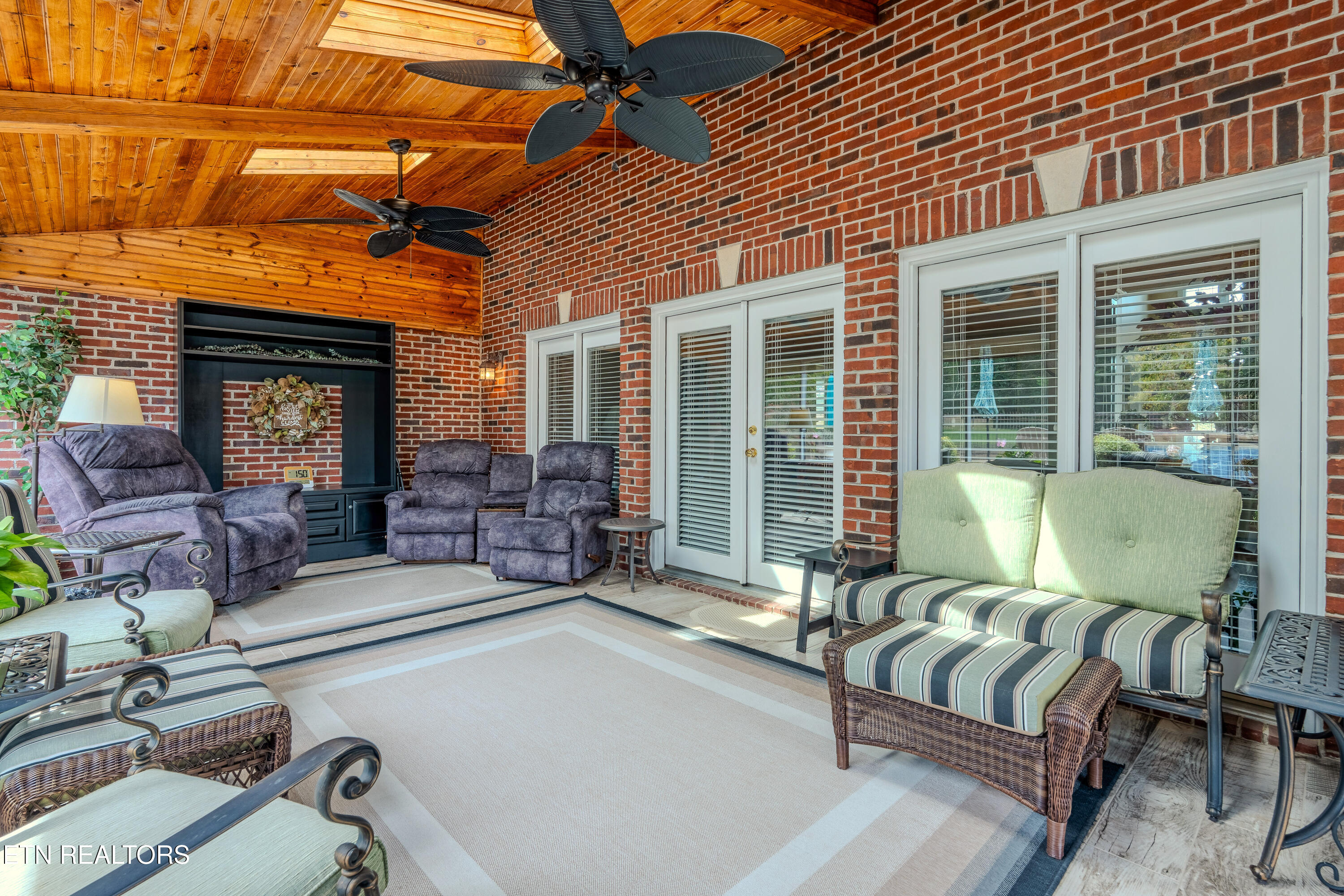 2425 Mccleary Road Sevierville TN 37876