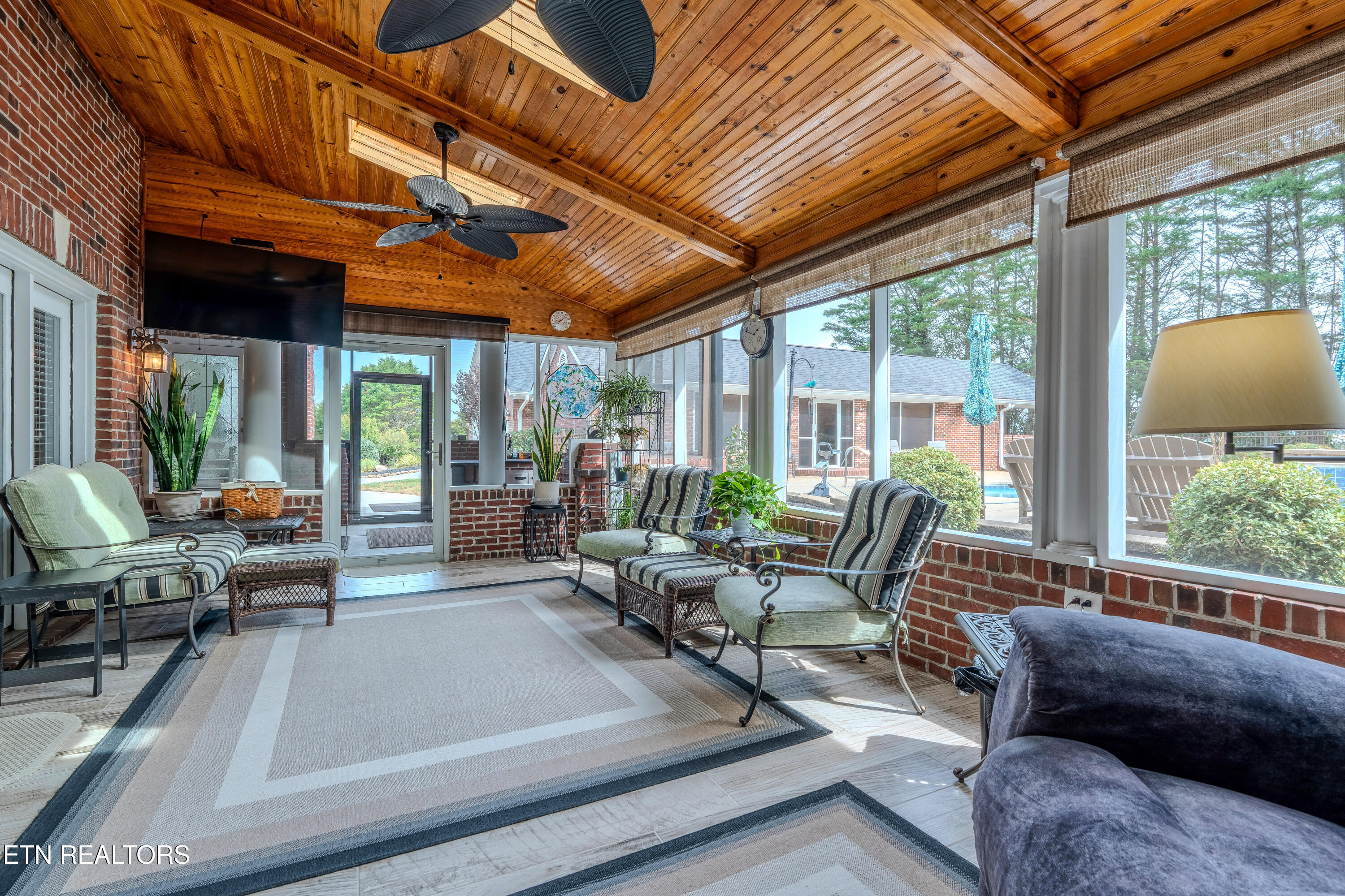 2425 Mccleary Road Sevierville TN 37876