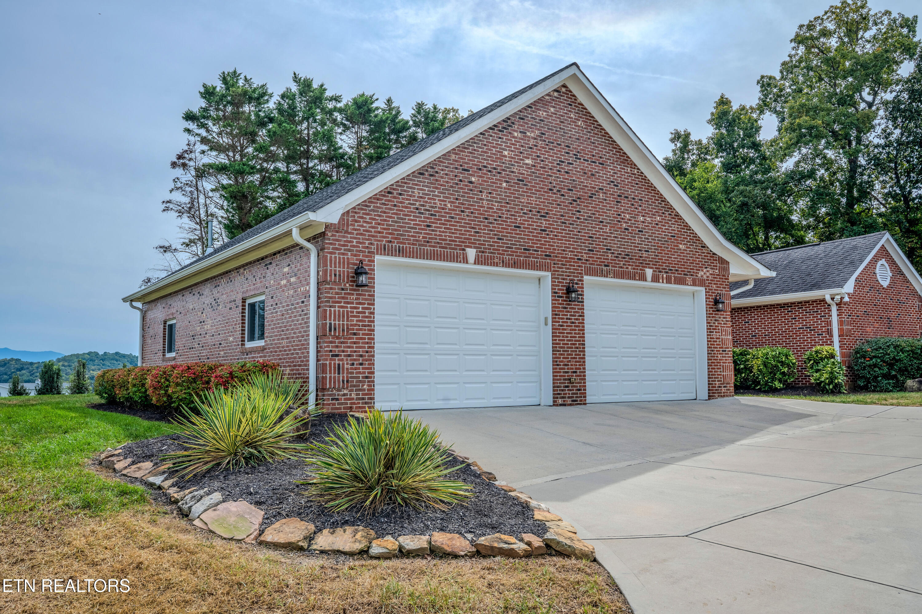 2425 Mccleary Road Sevierville TN 37876
