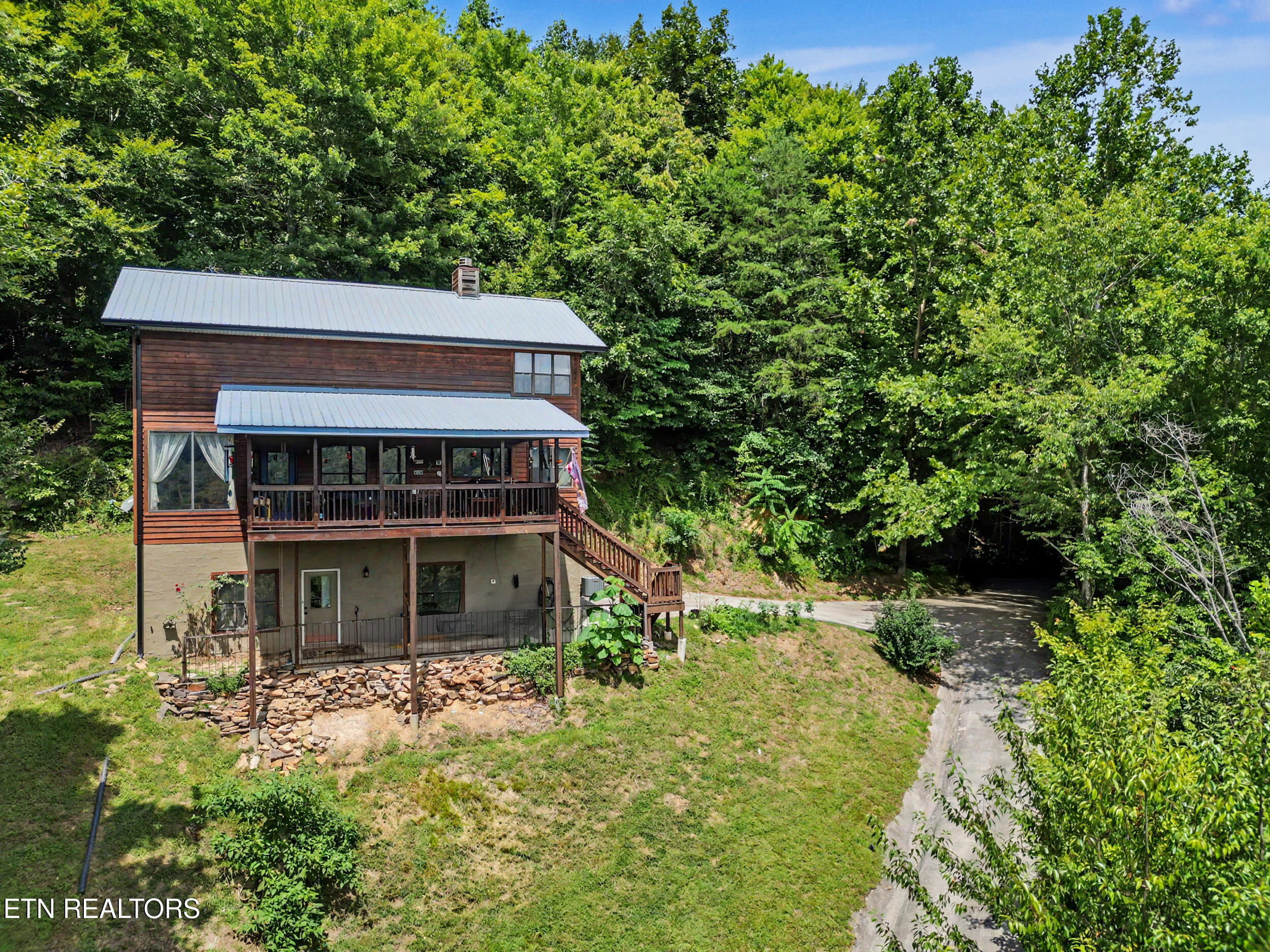 1738 Mountain Shores Road New Tazewell TN 37825