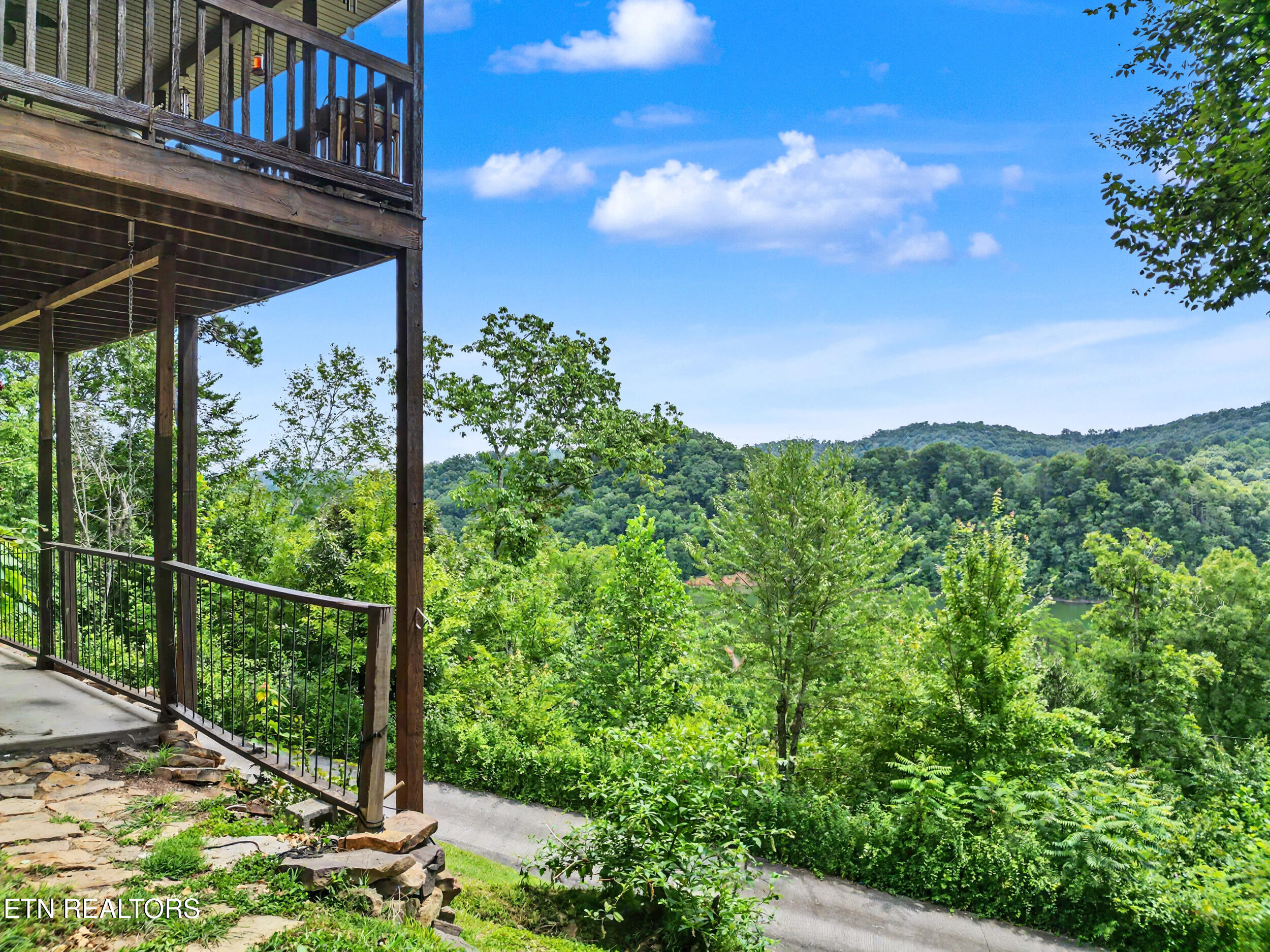 1738 Mountain Shores Road New Tazewell TN 37825