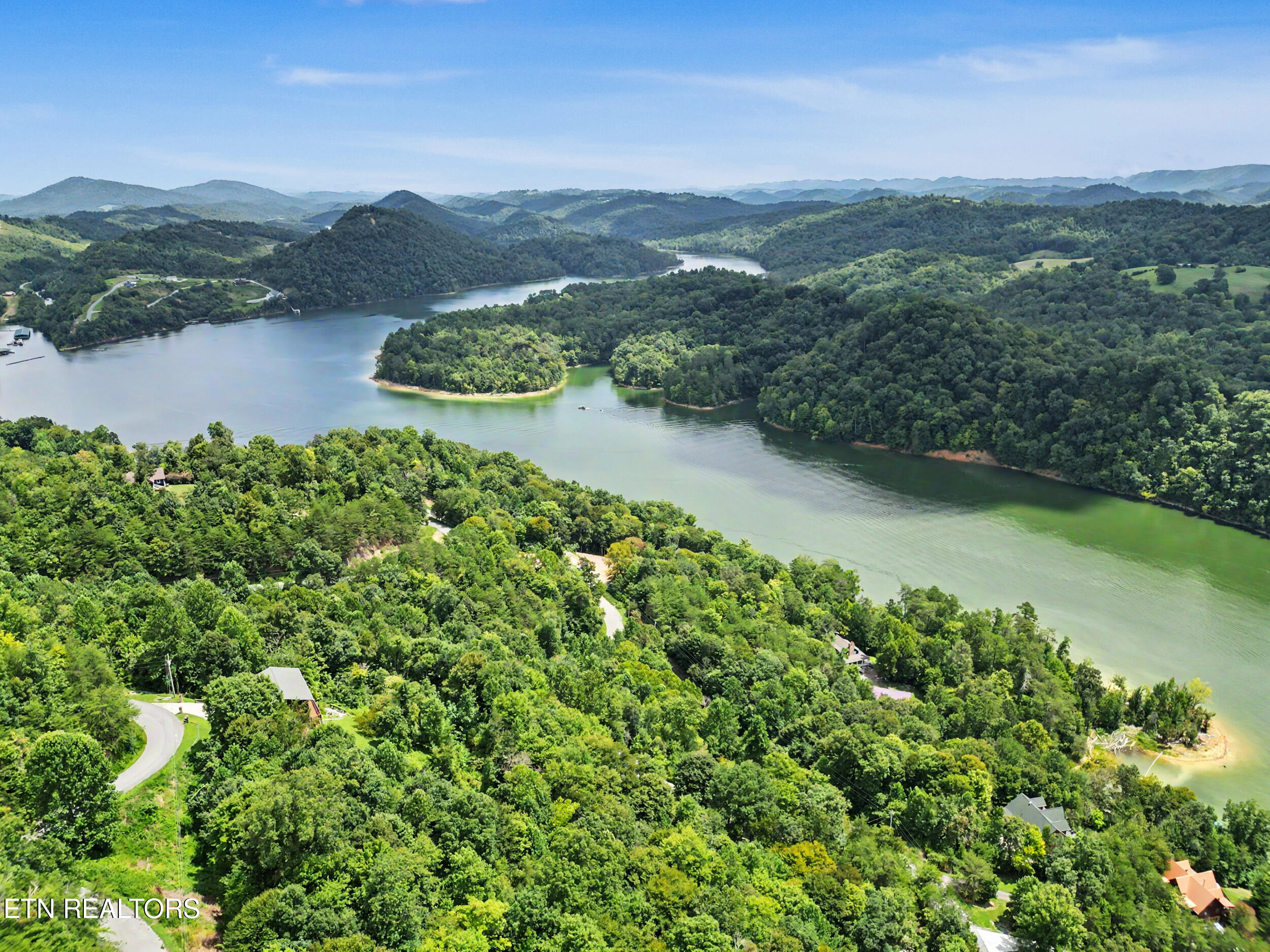 1738 Mountain Shores Road New Tazewell TN 37825
