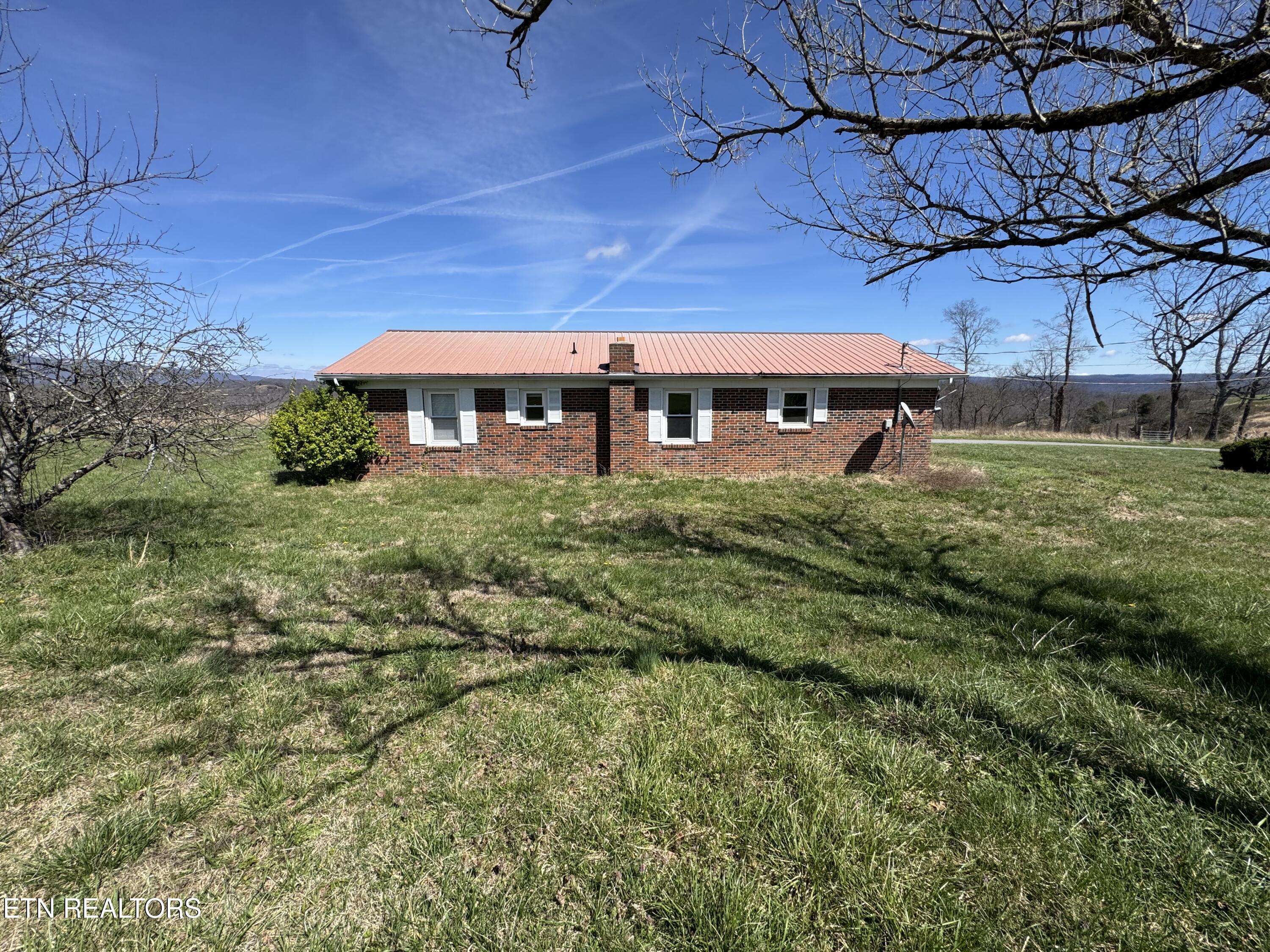 120 Oak Grove Church Road Harrogate TN 37752