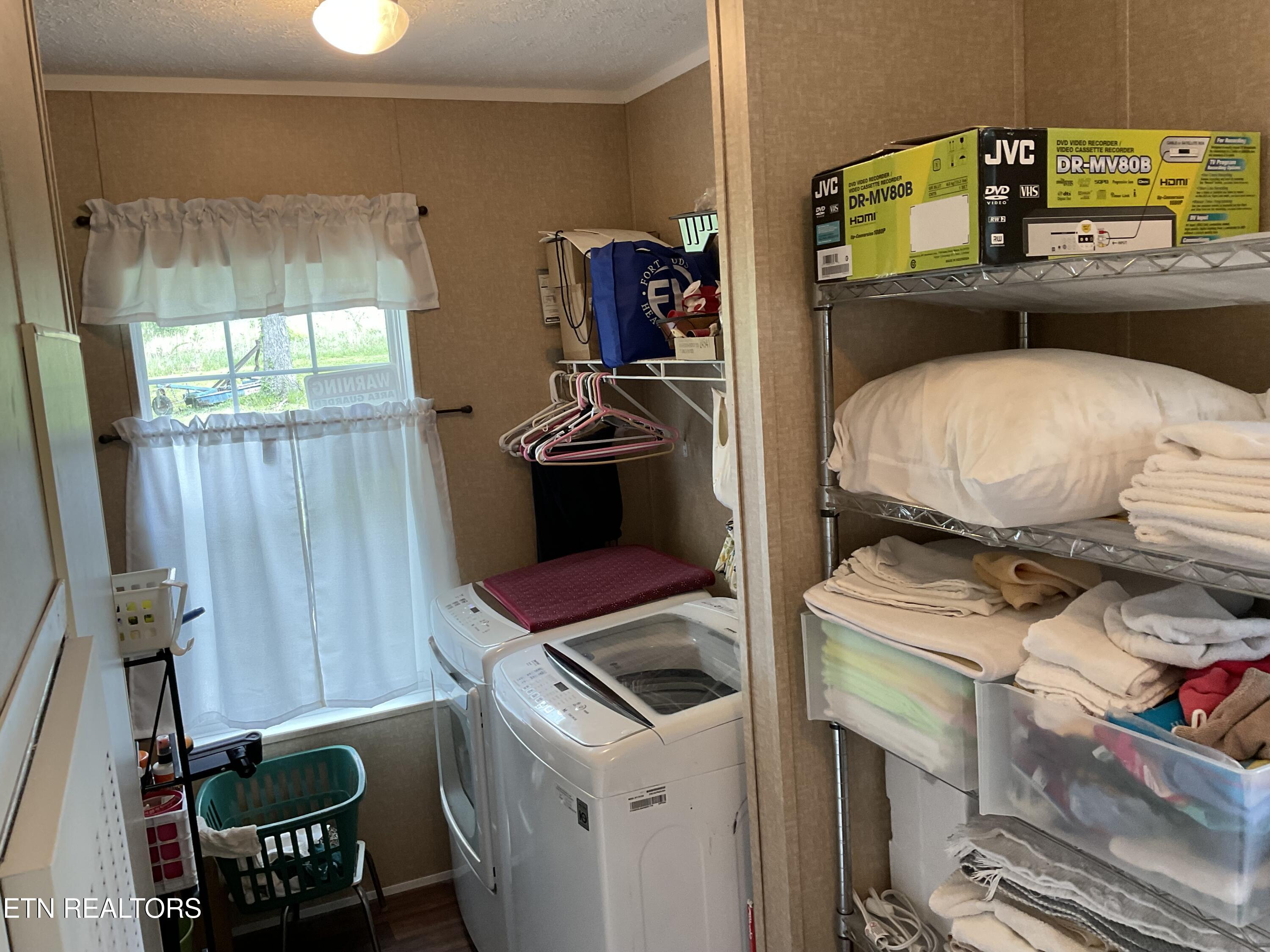 384 Virgil Smith Road Crossville TN 38571