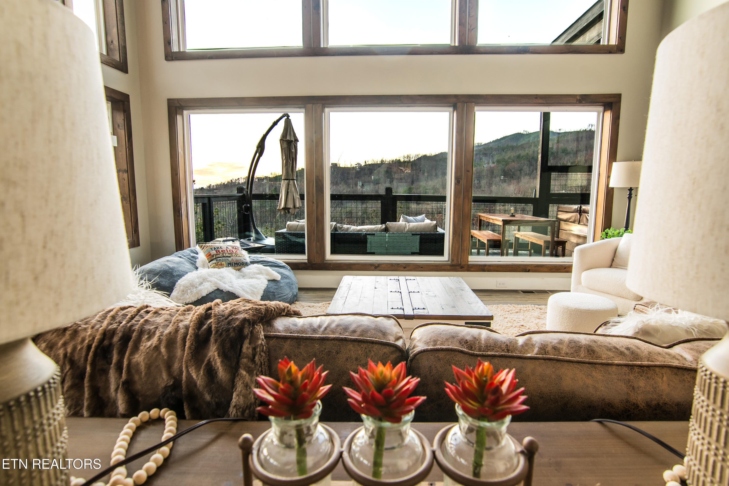 1113 Mathis Hollow Road Gatlinburg TN 37738