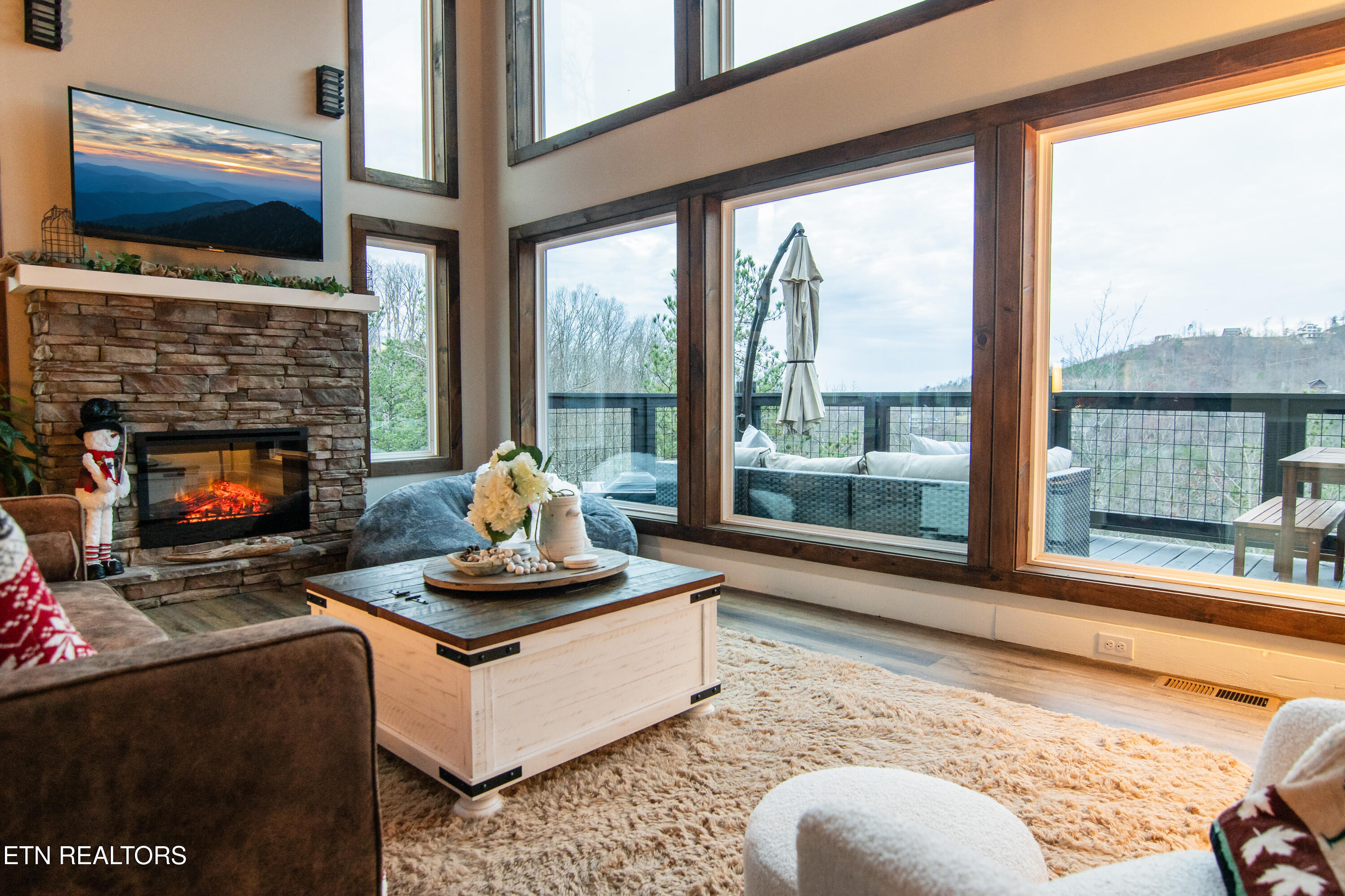 1113 Mathis Hollow Road Gatlinburg TN 37738