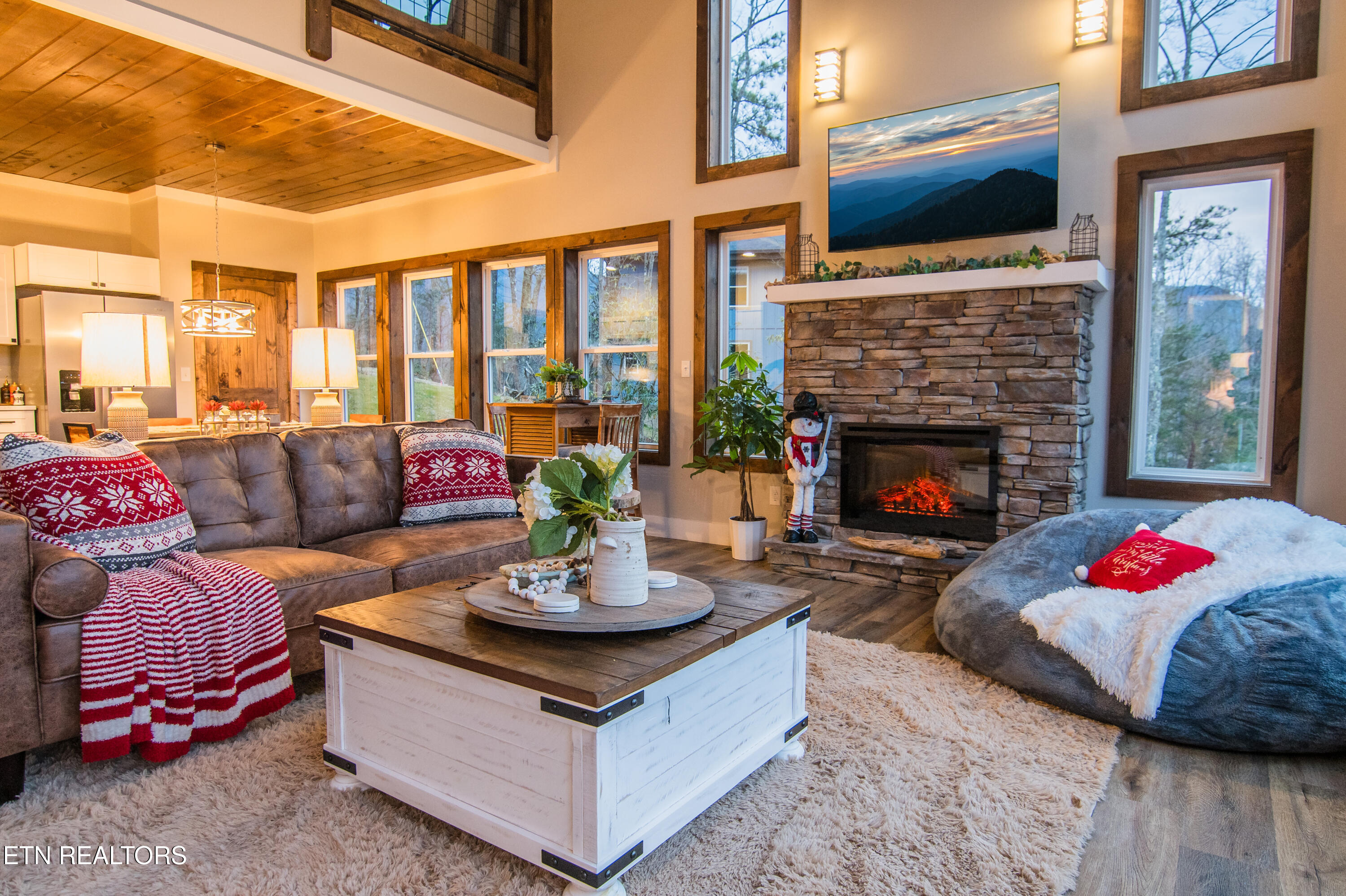 1113 Mathis Hollow Road Gatlinburg TN 37738