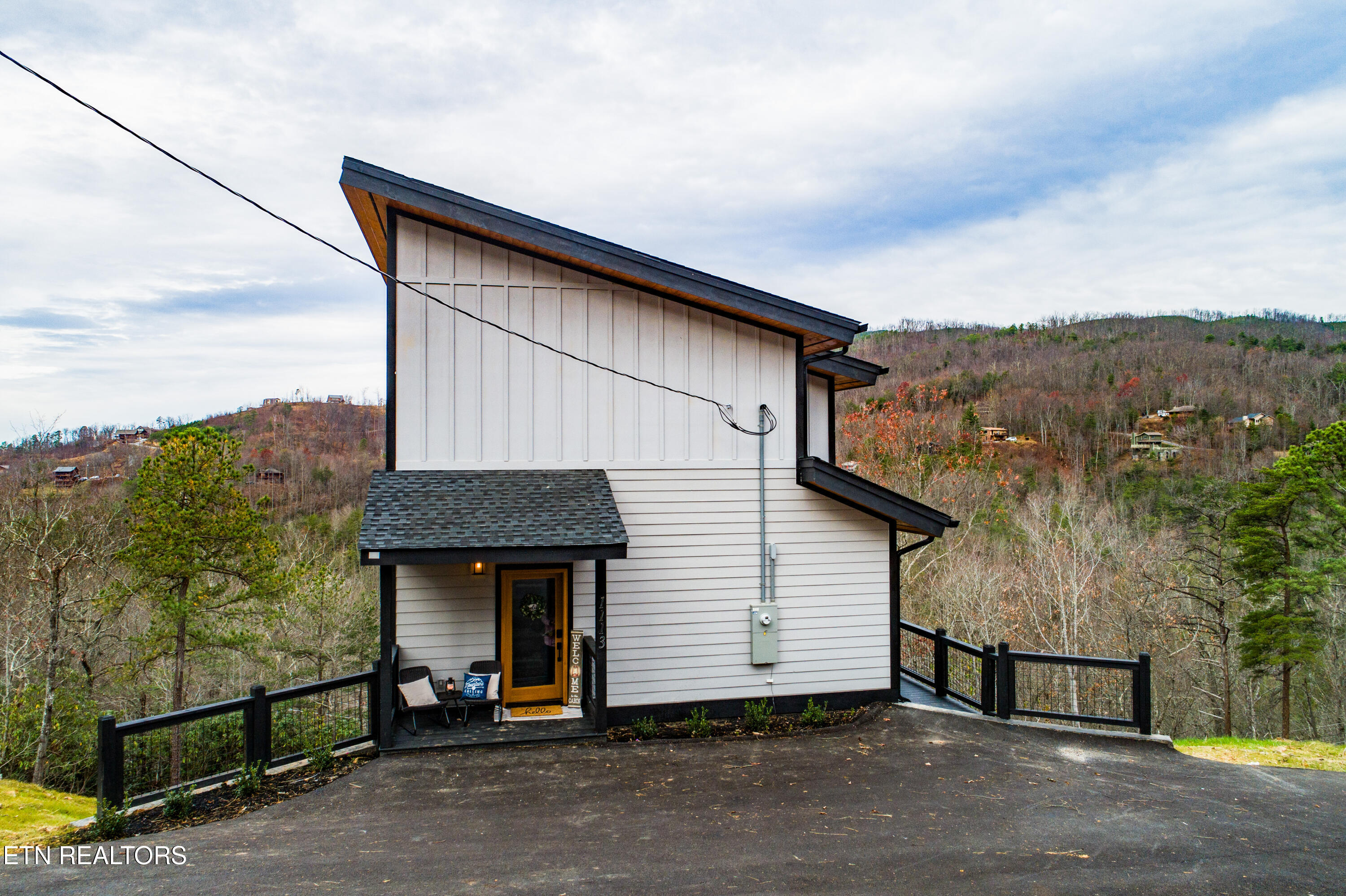 1113 Mathis Hollow Road Gatlinburg TN 37738