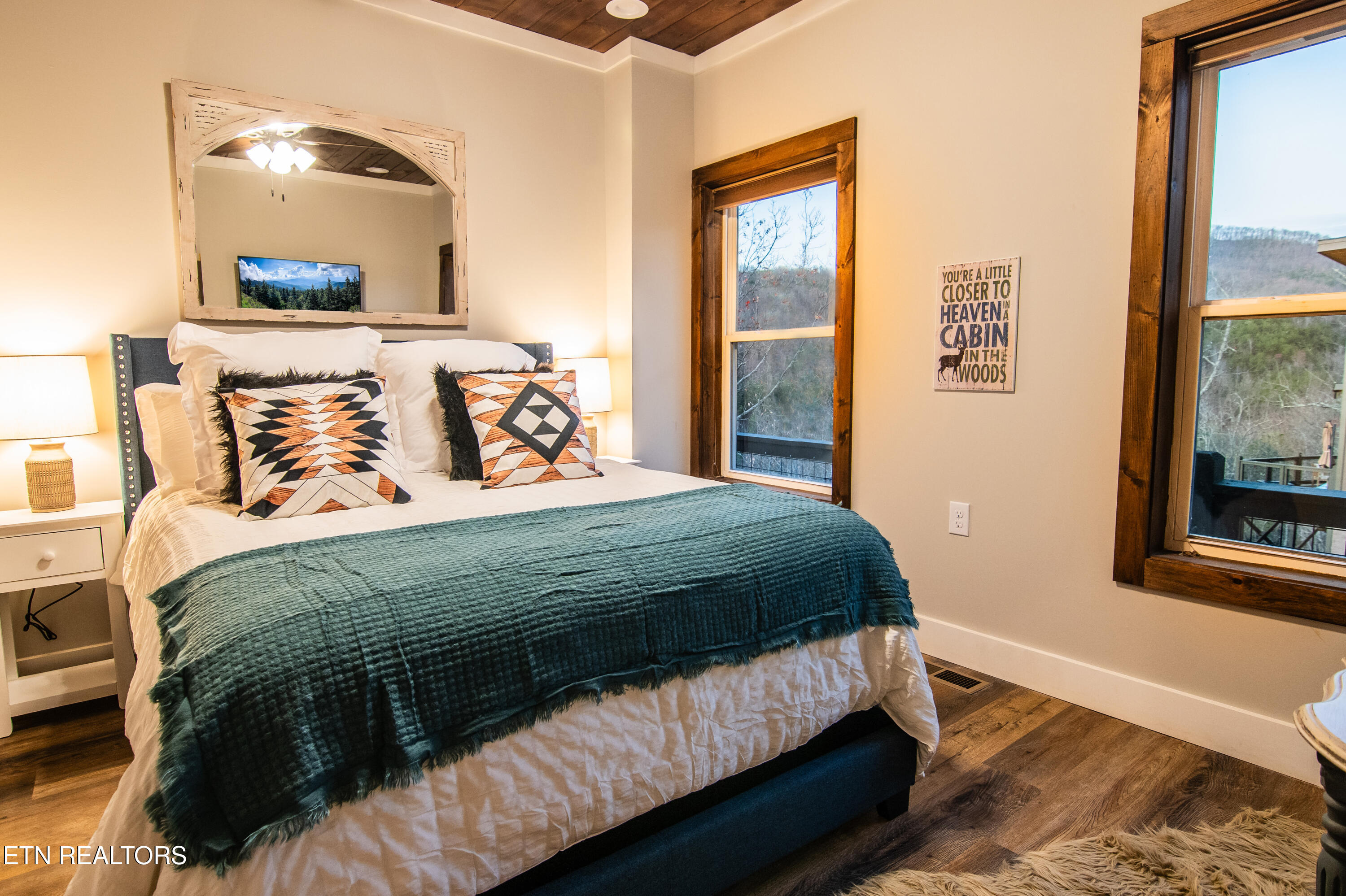 1113 Mathis Hollow Road Gatlinburg TN 37738