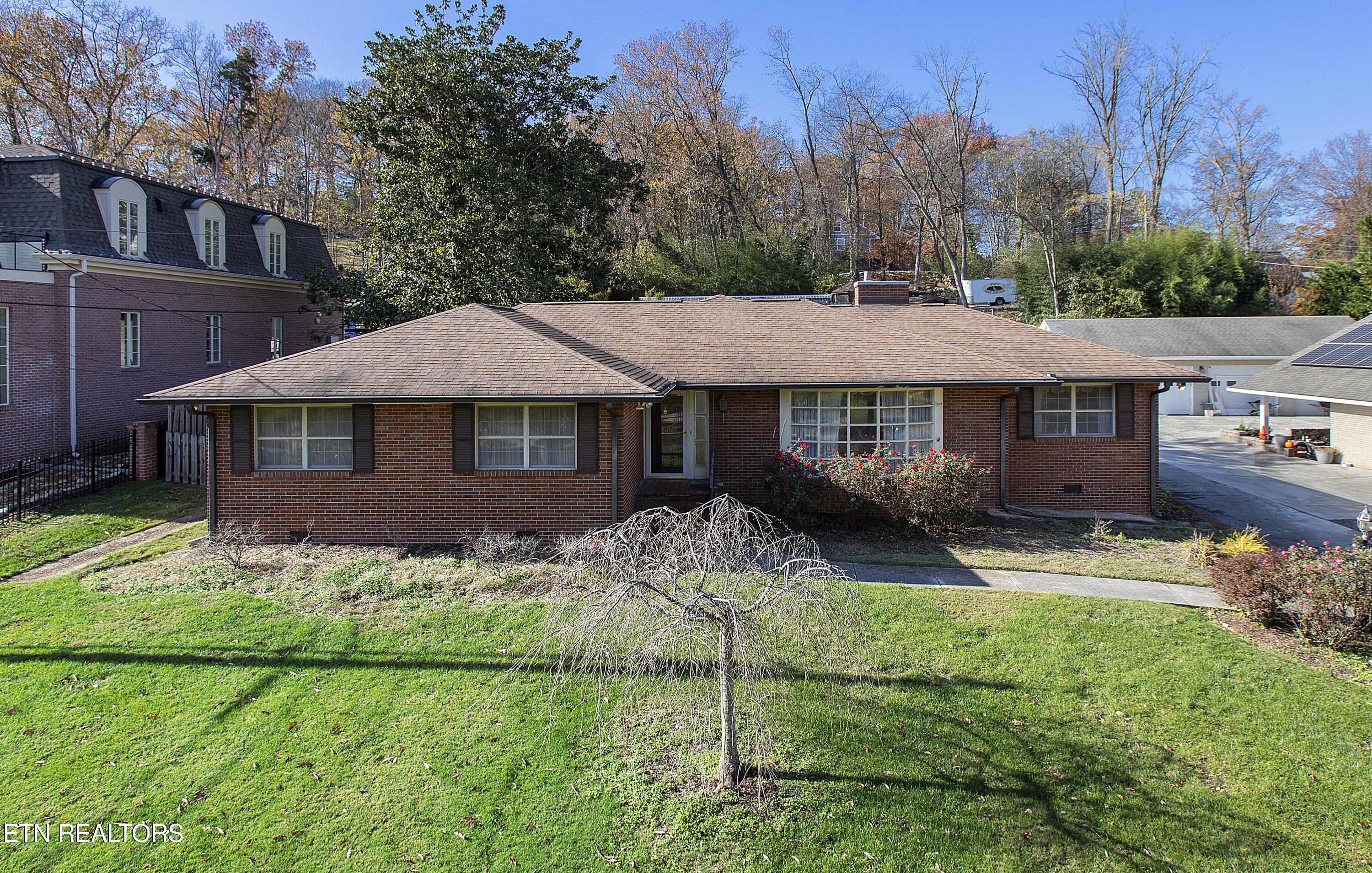 1233 Cherokee Boulevard Knoxville TN 37919