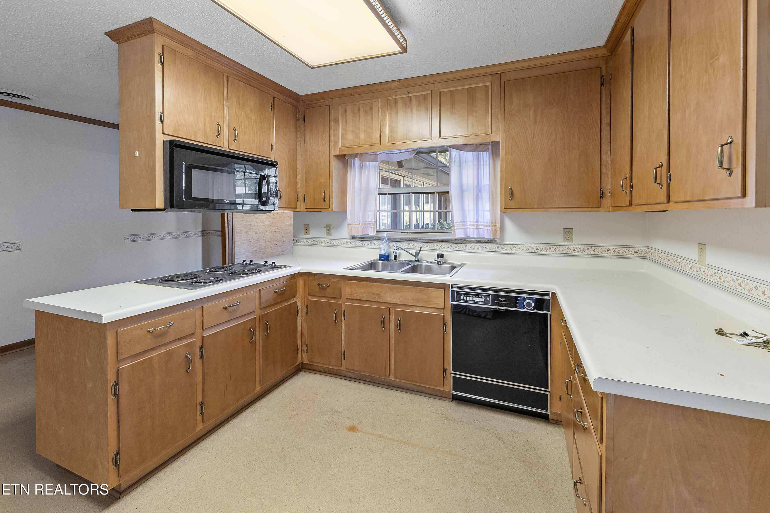 1233 Cherokee Boulevard Knoxville TN 37919