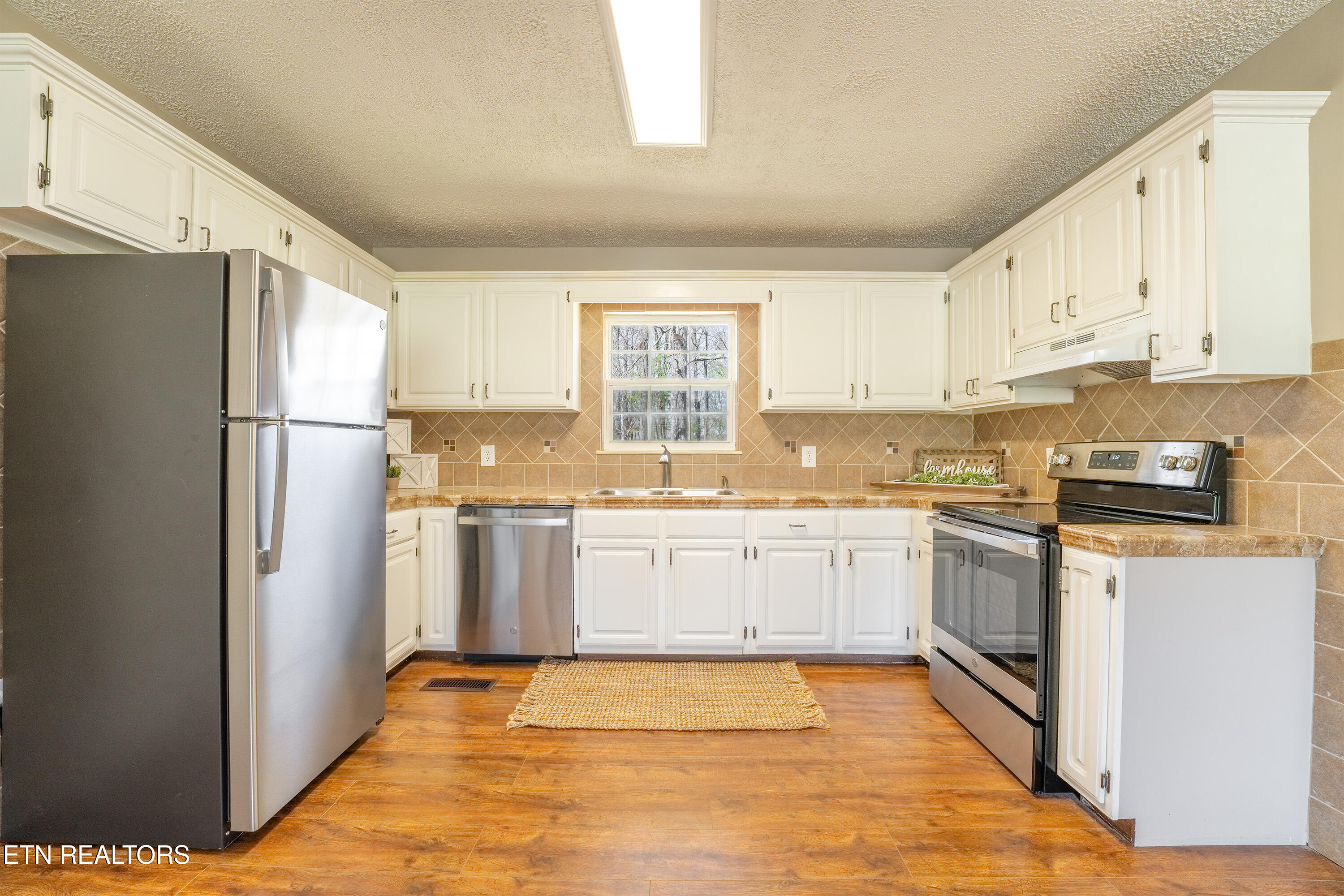 935 Forest Heights Circle Lenoir City TN 37772
