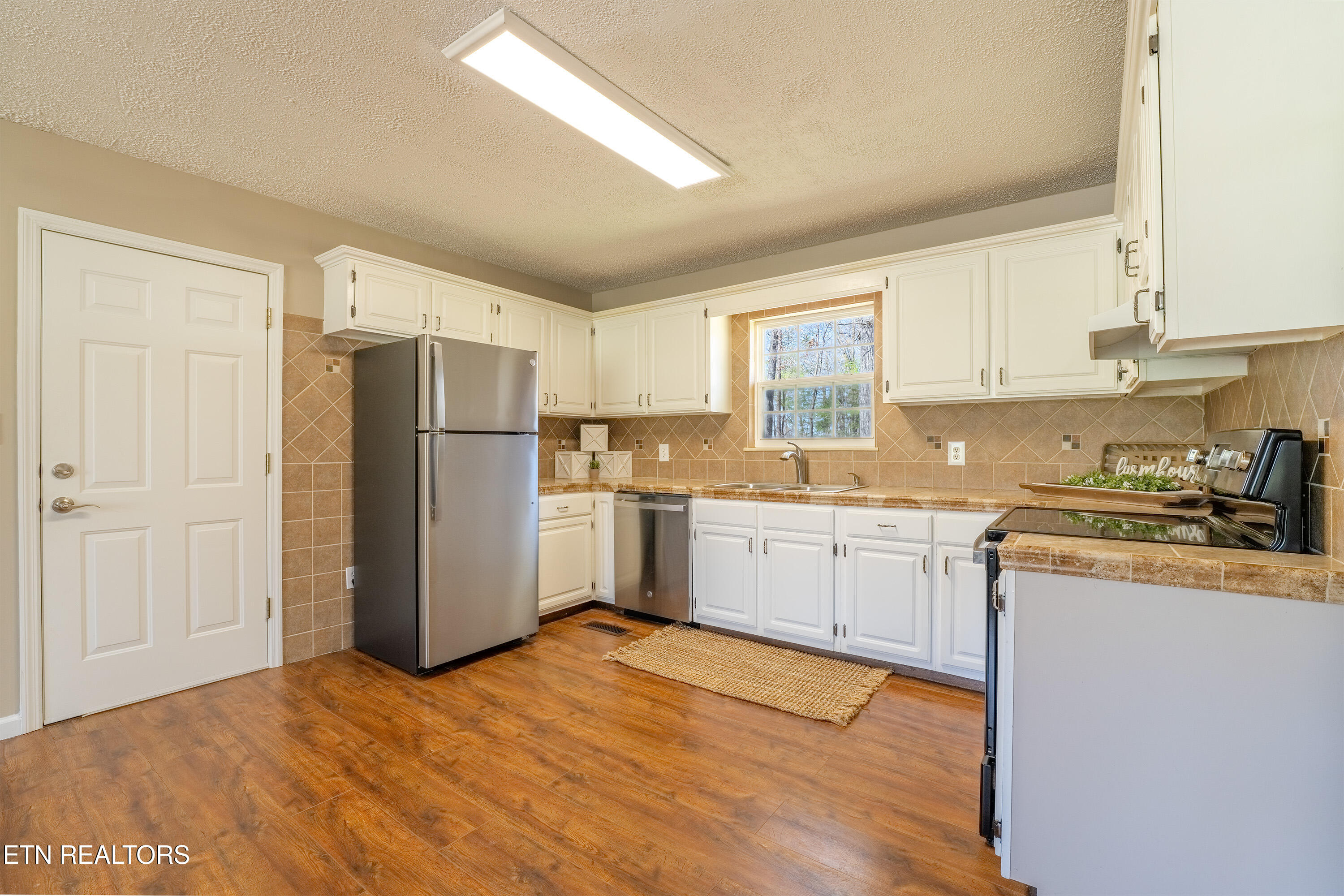935 Forest Heights Circle Lenoir City TN 37772