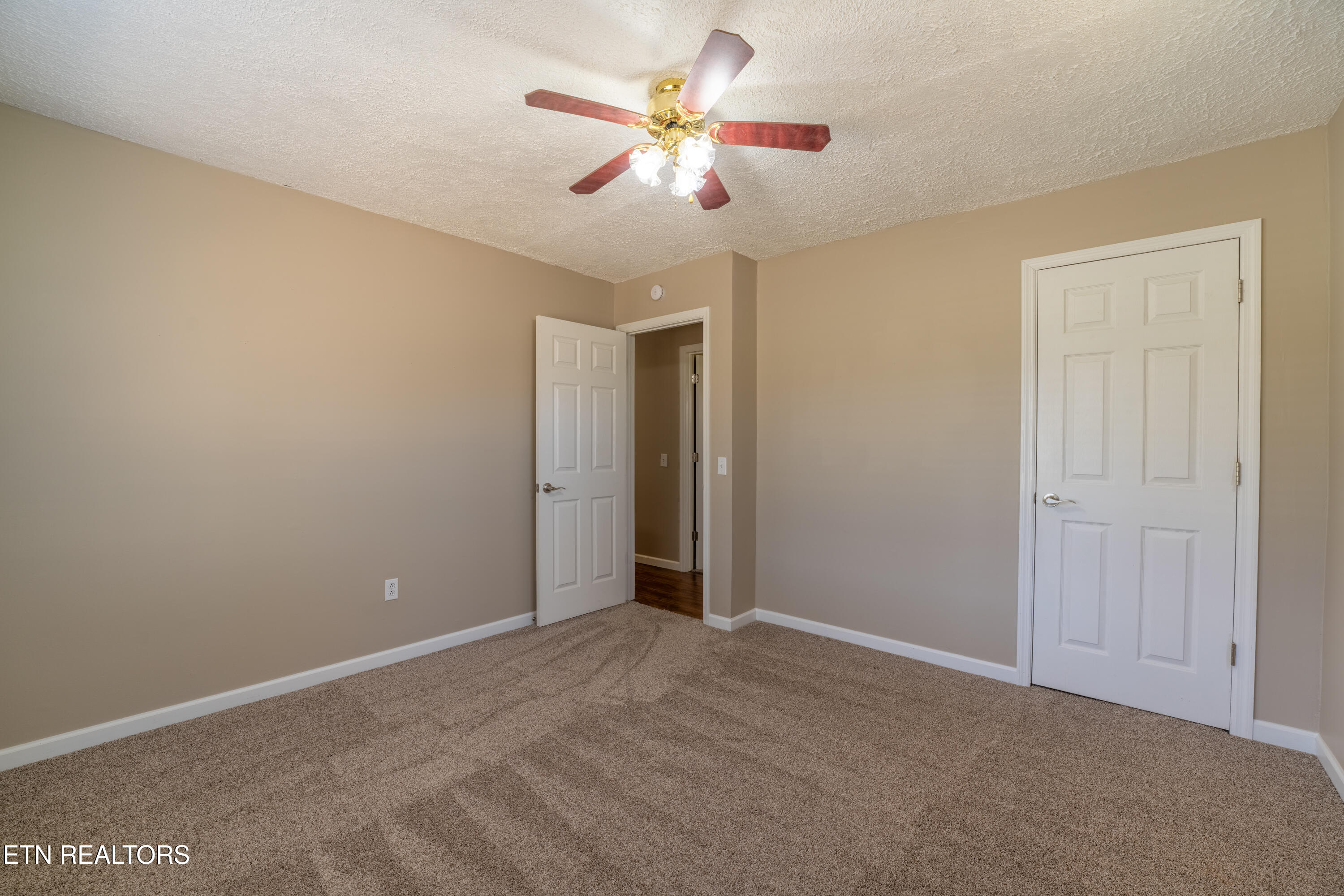 935 Forest Heights Circle Lenoir City TN 37772