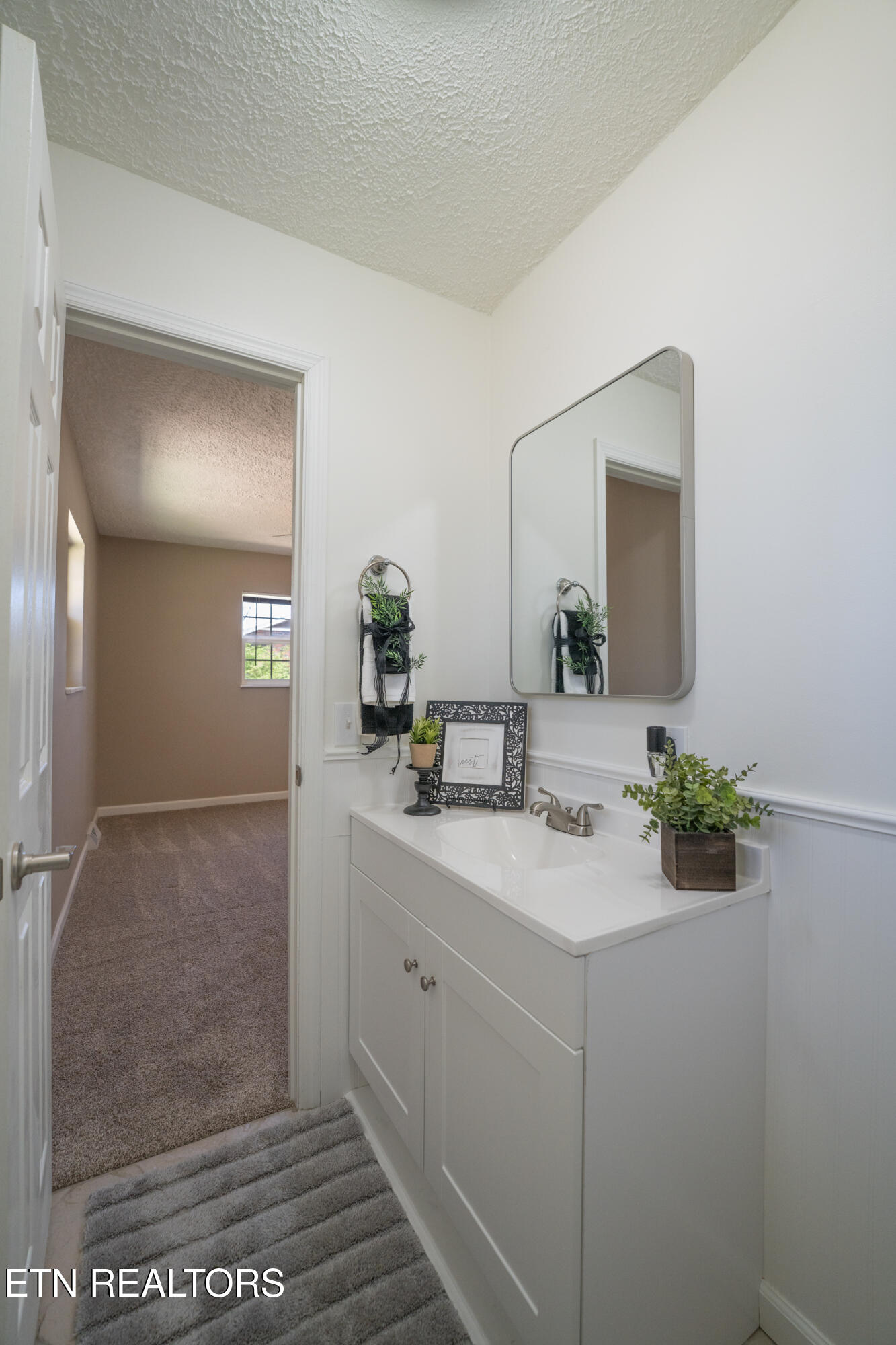 935 Forest Heights Circle Lenoir City TN 37772
