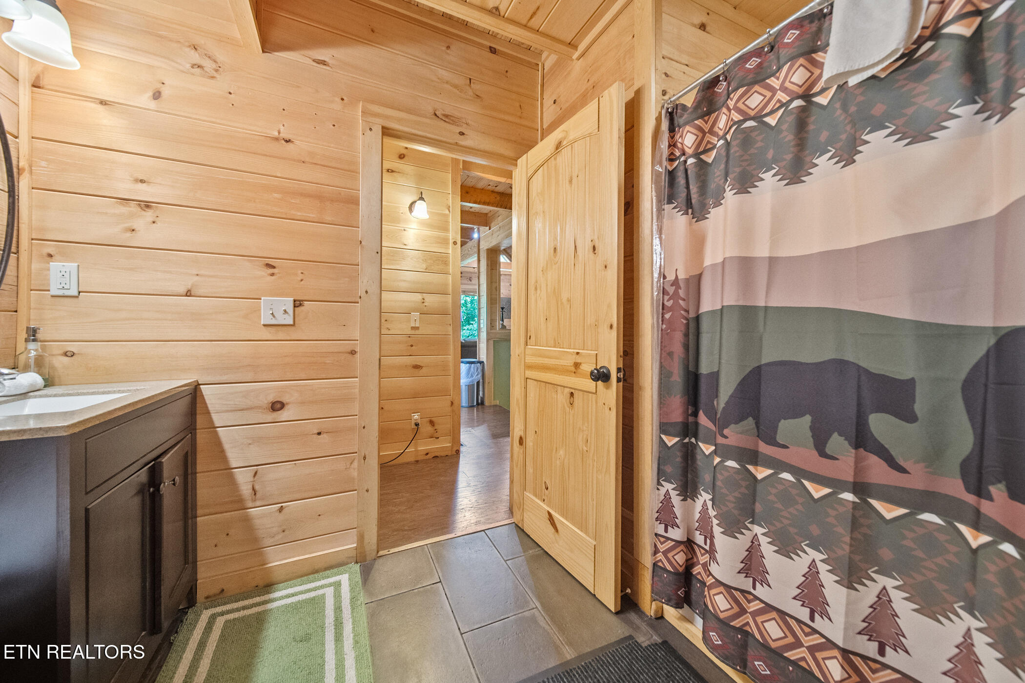 2713 Alps Way Pigeon Forge TN 37863