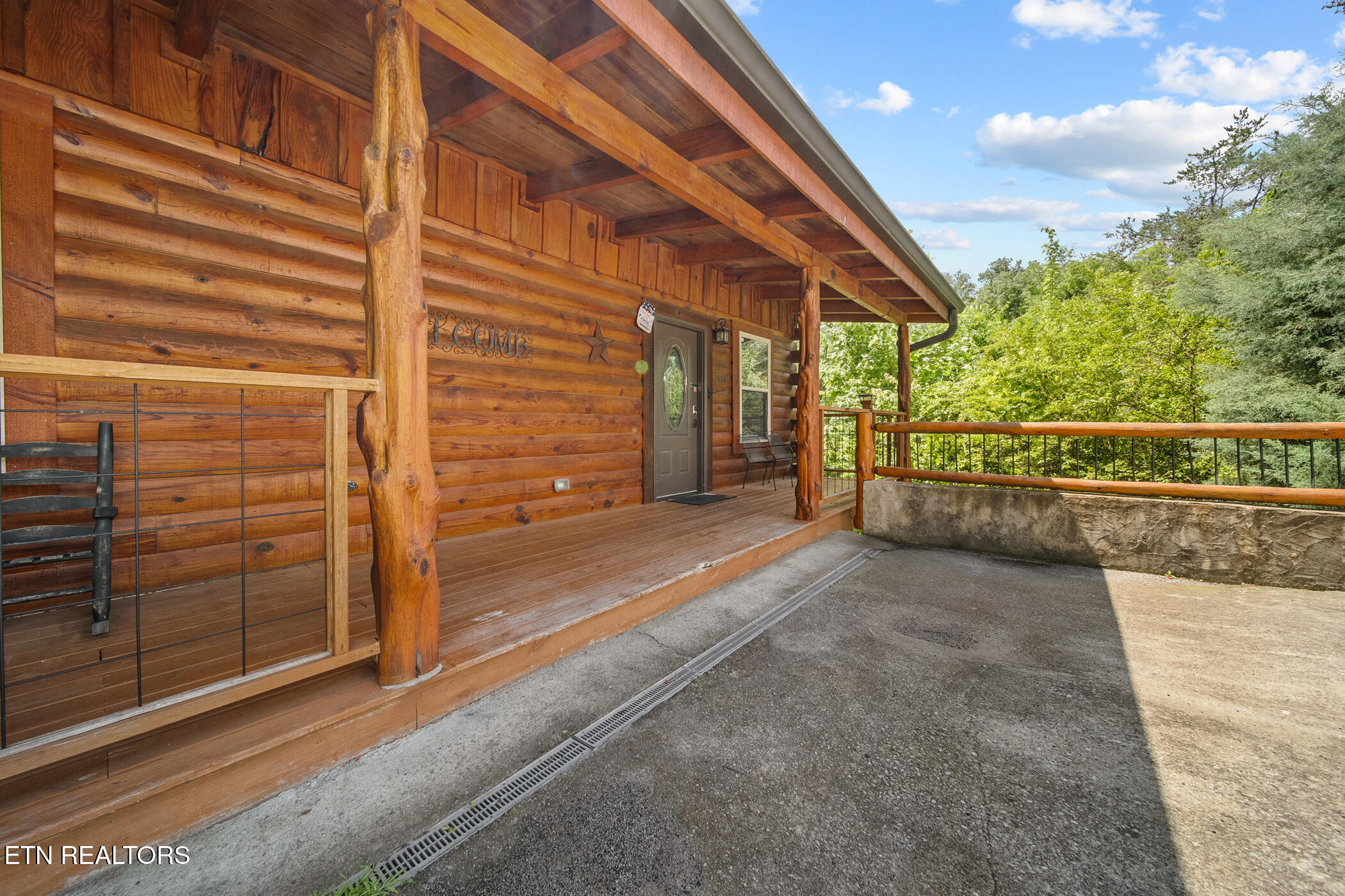 2713 Alps Way Pigeon Forge TN 37863