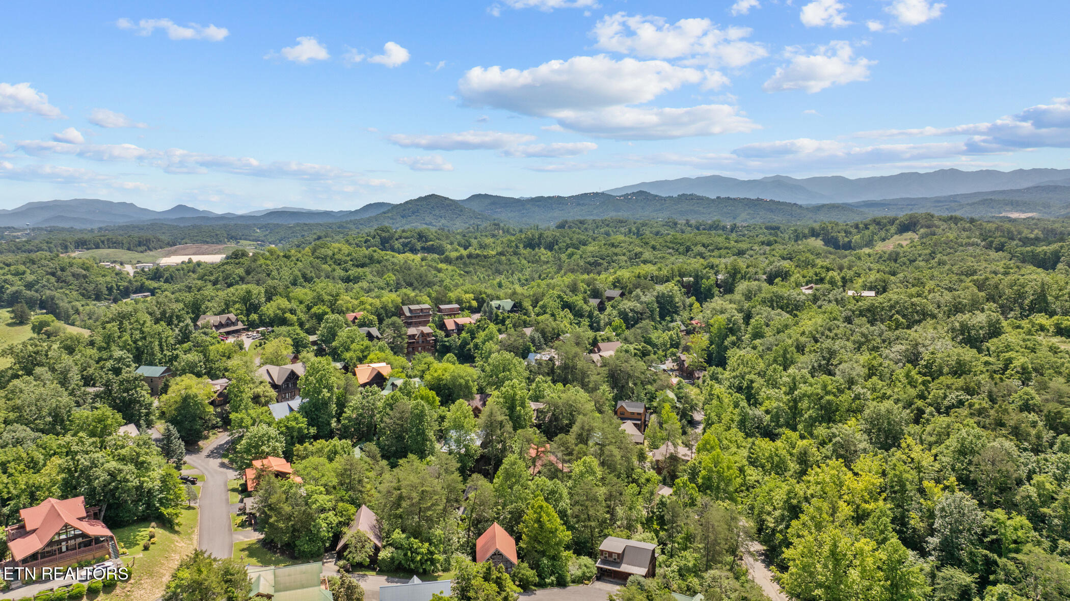 2713 Alps Way Pigeon Forge TN 37863