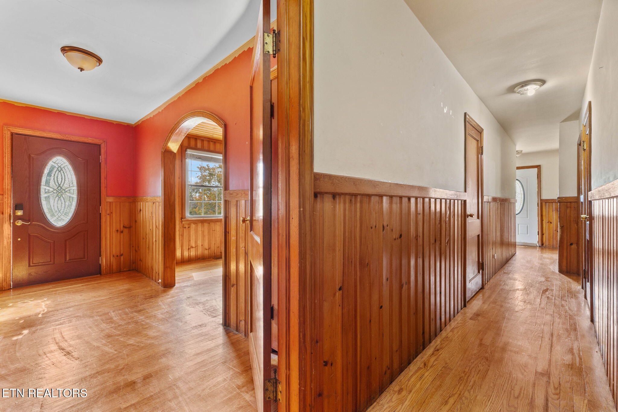 302 Hickory Street Clinton TN 37716