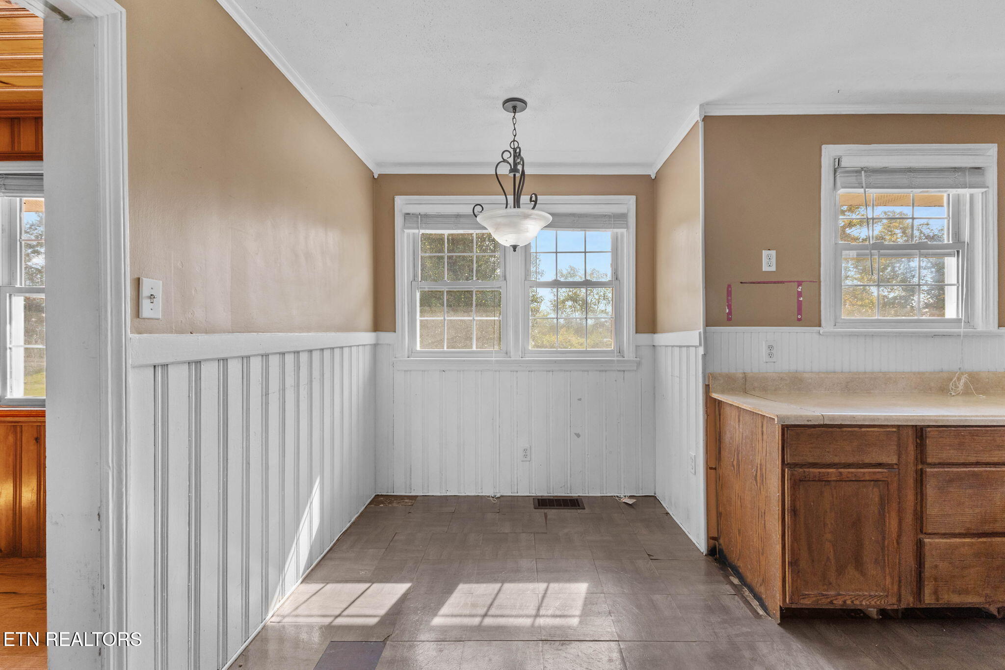 302 Hickory Street Clinton TN 37716