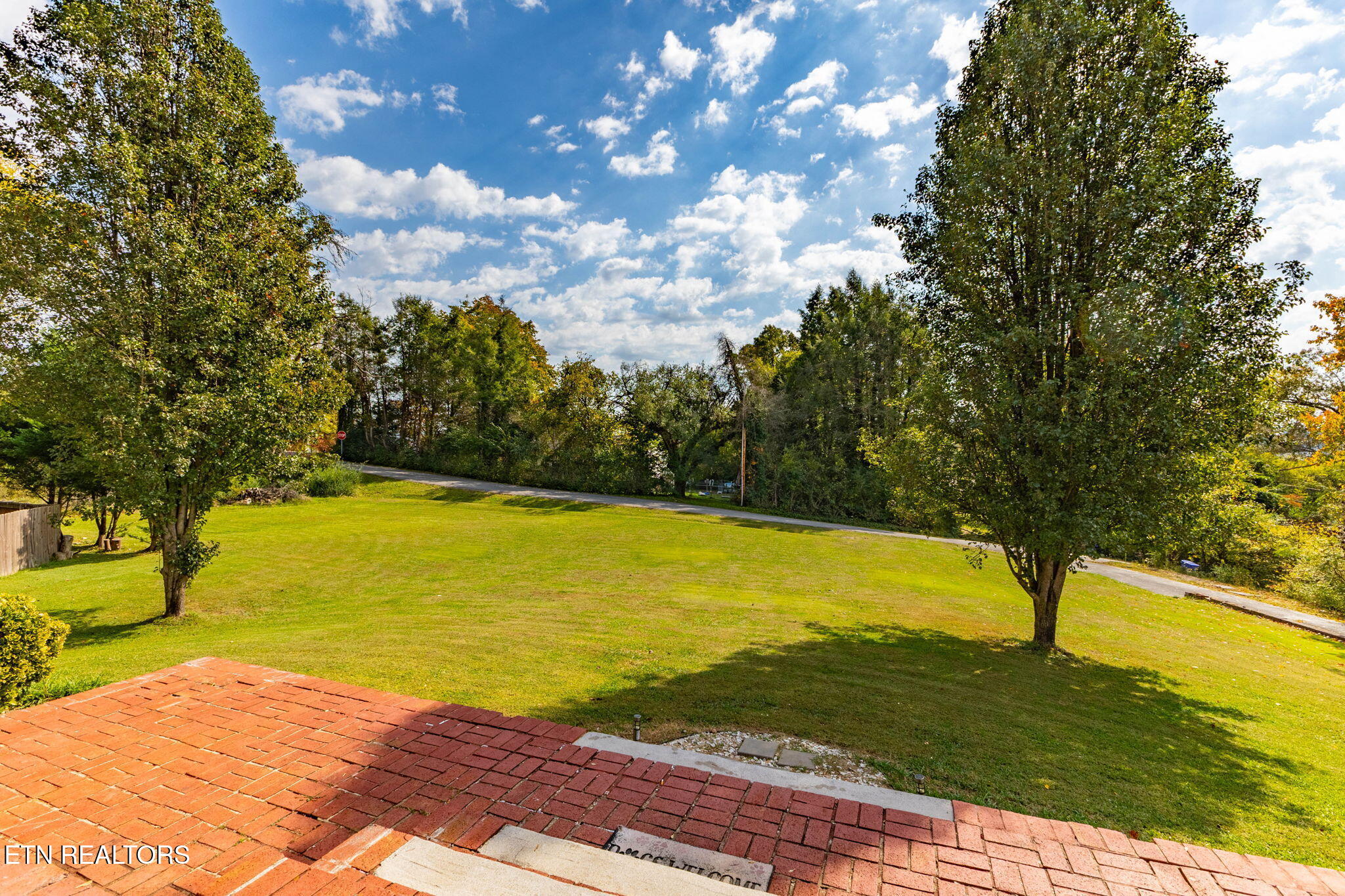 302 Hickory Street Clinton TN 37716