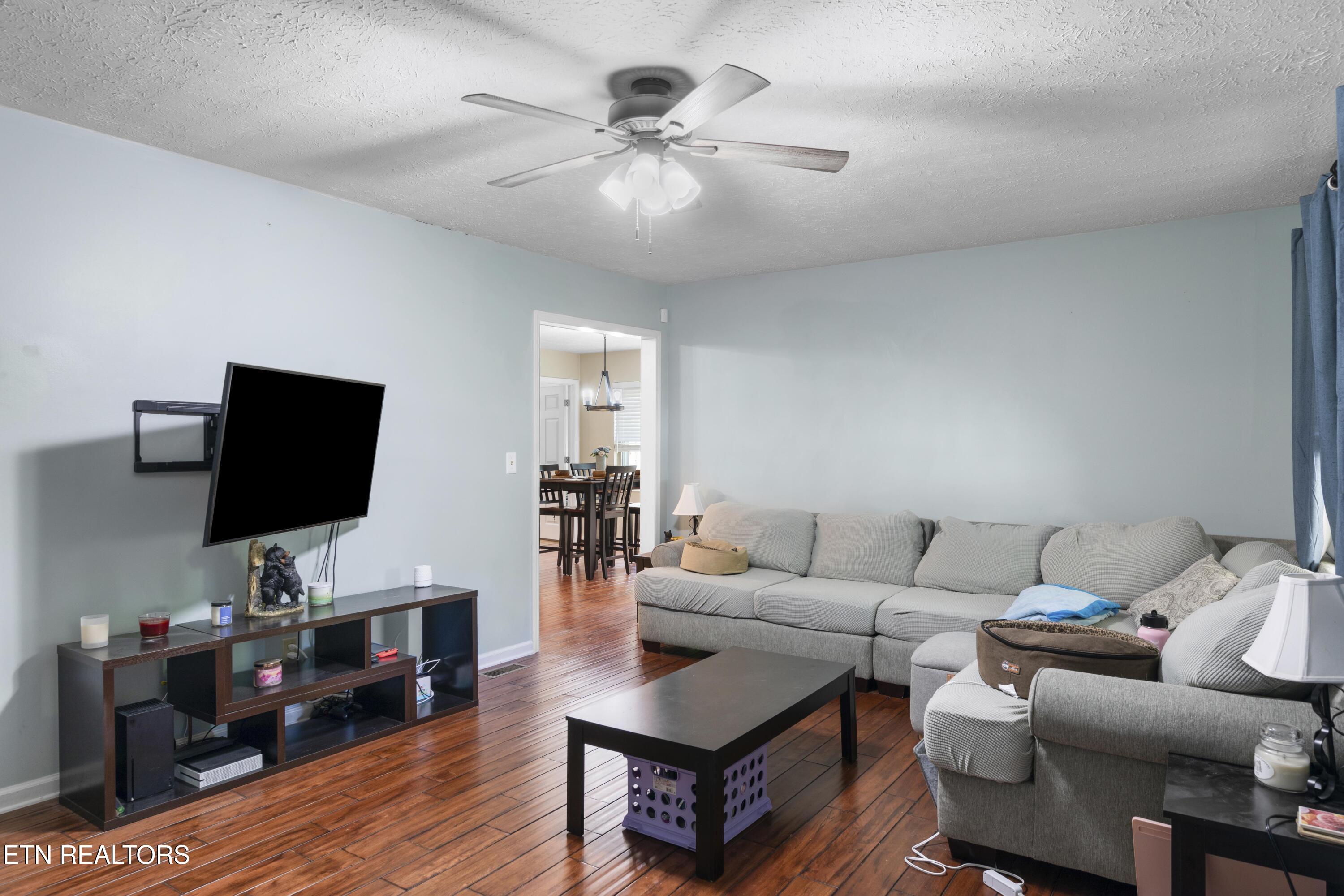 182 Woodvine Street Jacksboro TN 37757