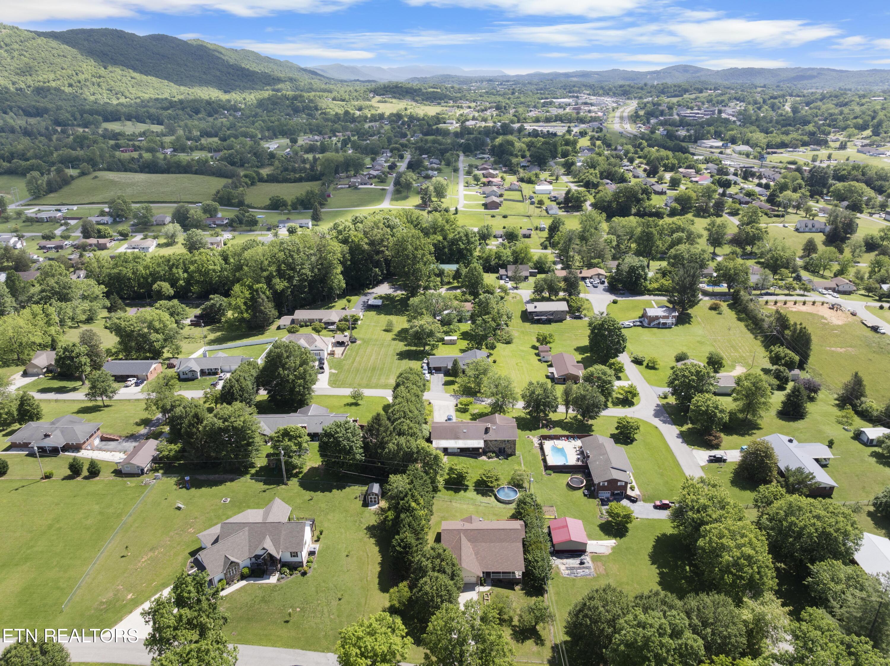 182 Woodvine Street Jacksboro TN 37757