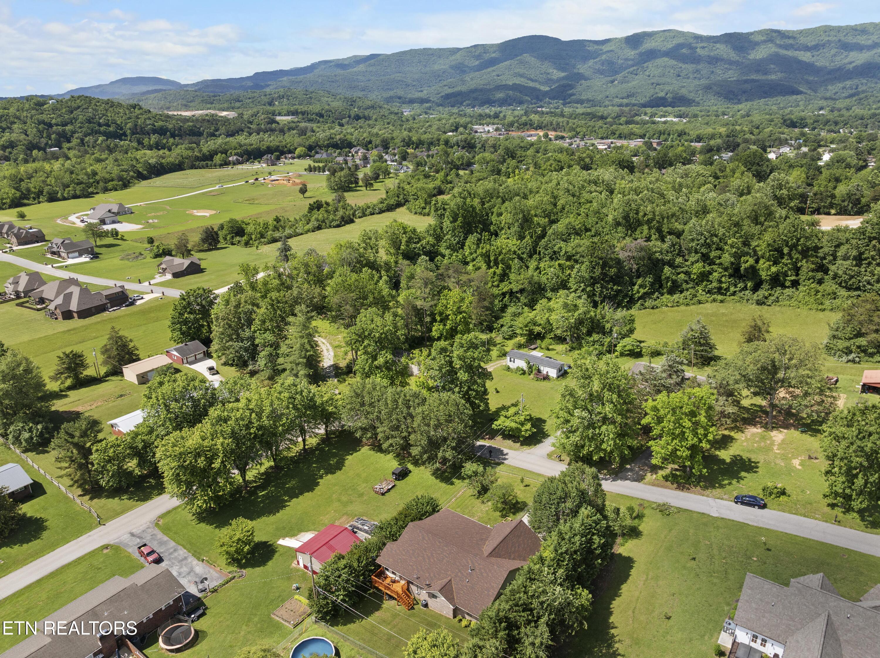 182 Woodvine Street Jacksboro TN 37757