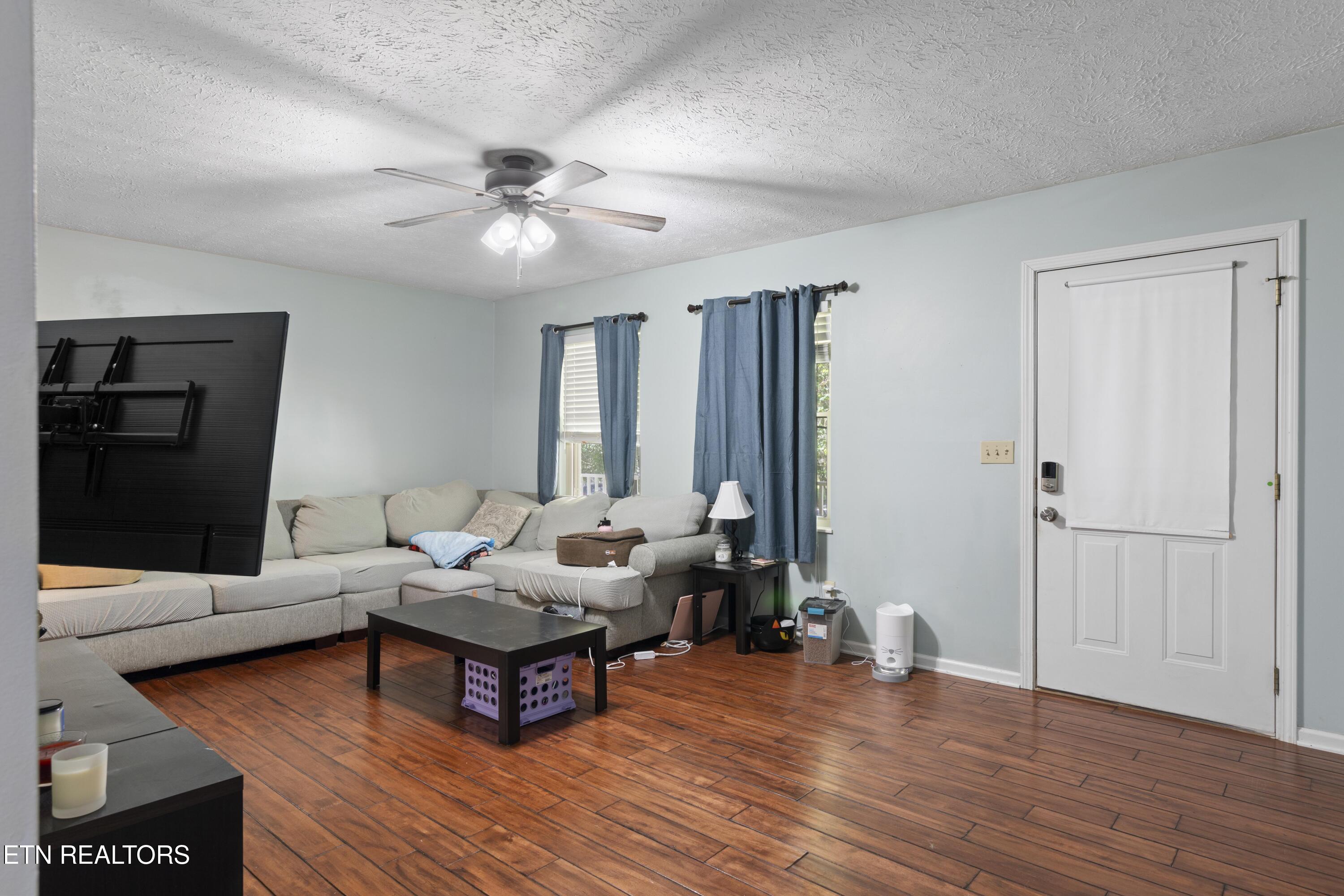 182 Woodvine Street Jacksboro TN 37757