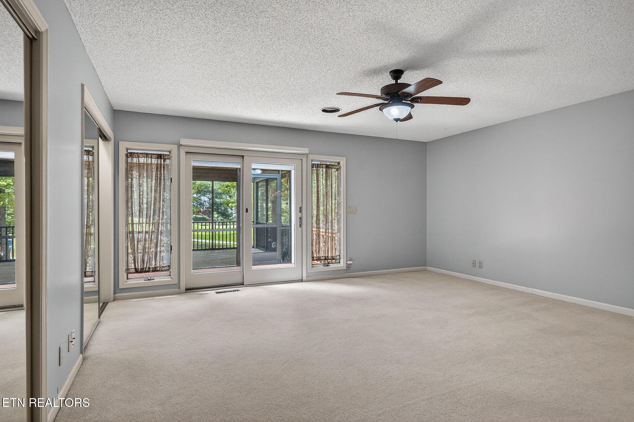 23 Belvedere Lane Crossville TN 38558