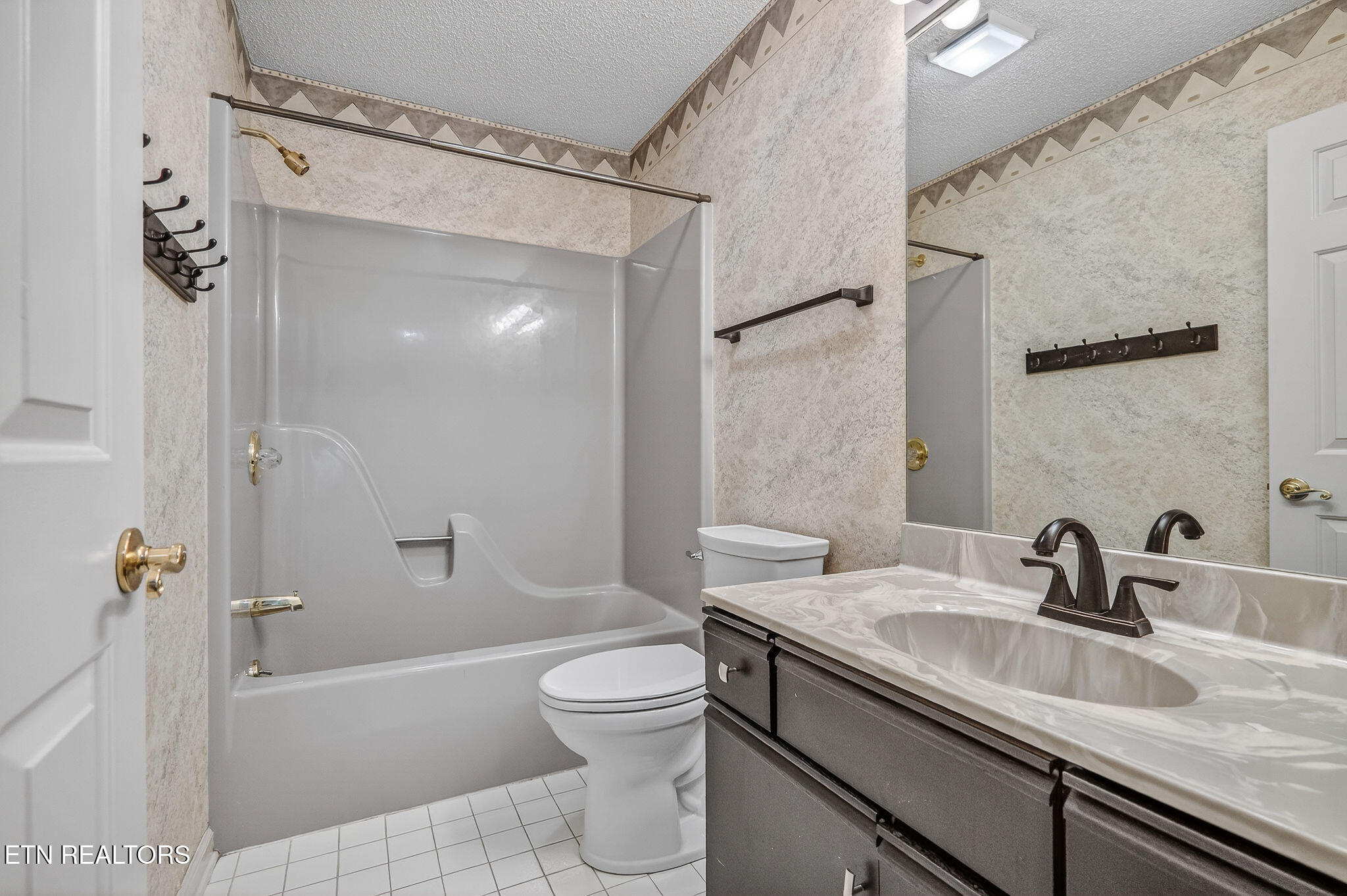 23 Belvedere Lane Crossville TN 38558