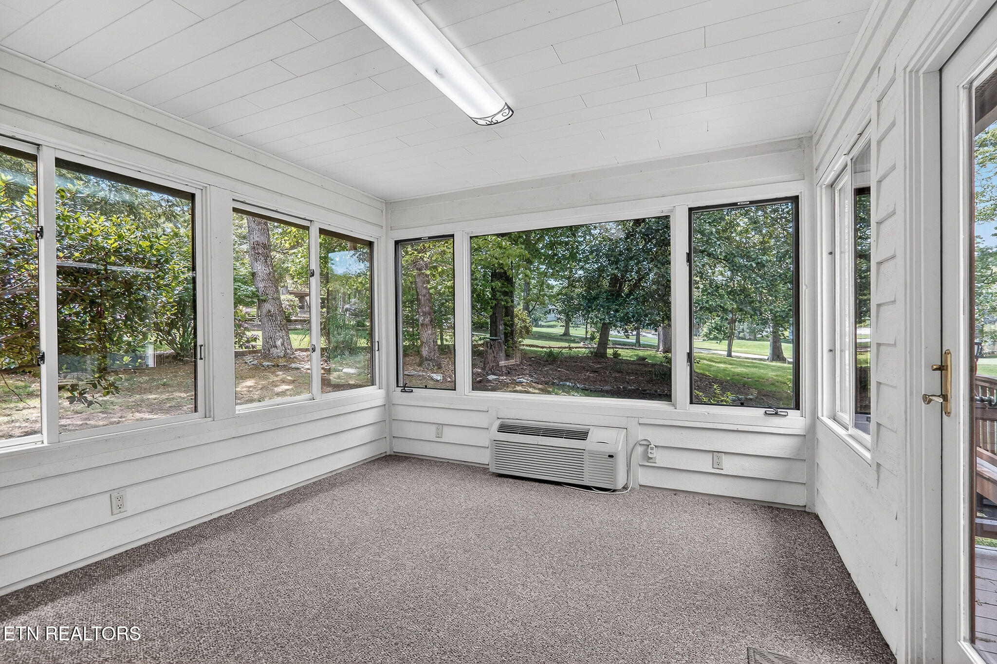 23 Belvedere Lane Crossville TN 38558