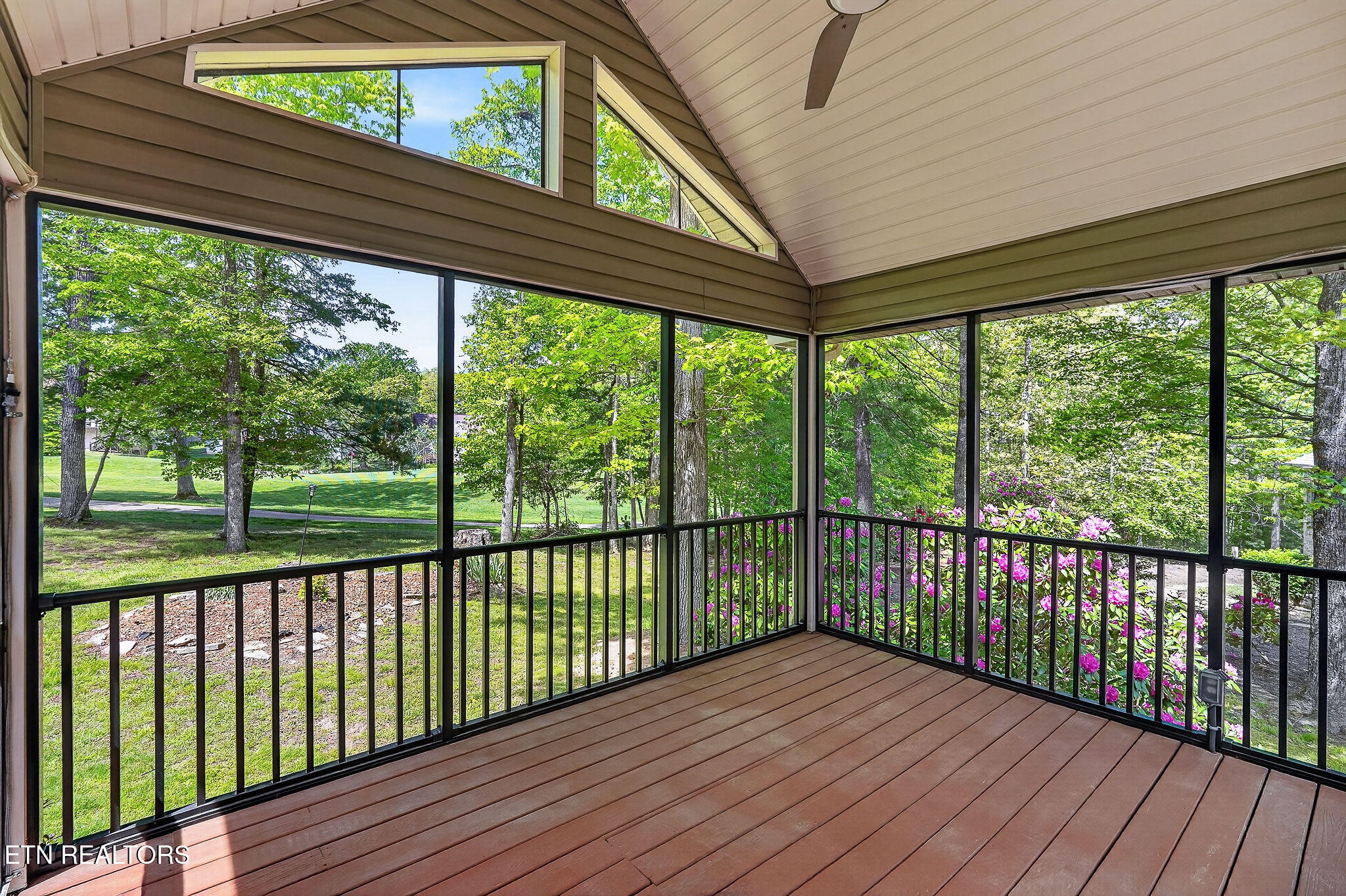23 Belvedere Lane Crossville TN 38558