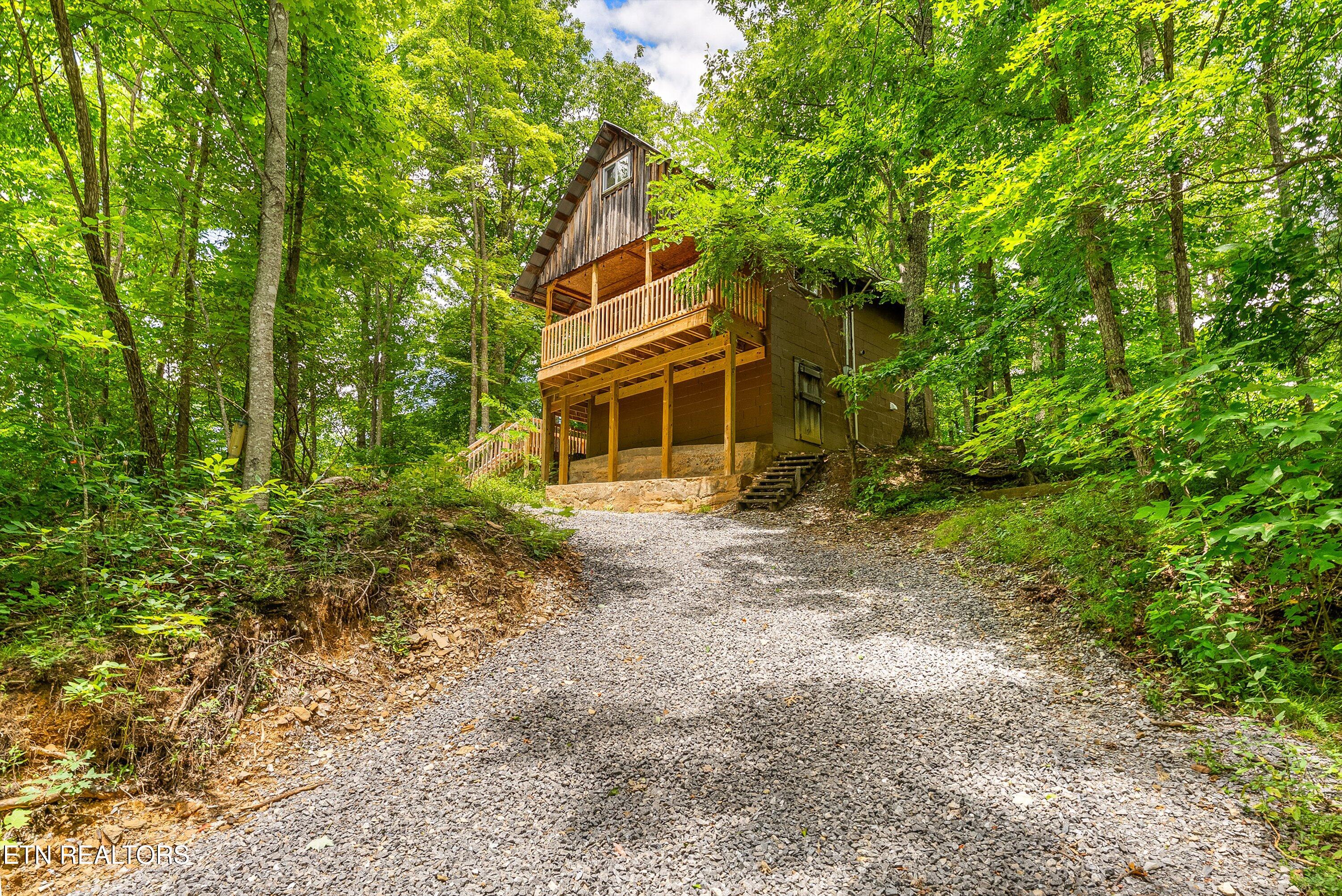1222 S Highway 32 Cosby TN 37722