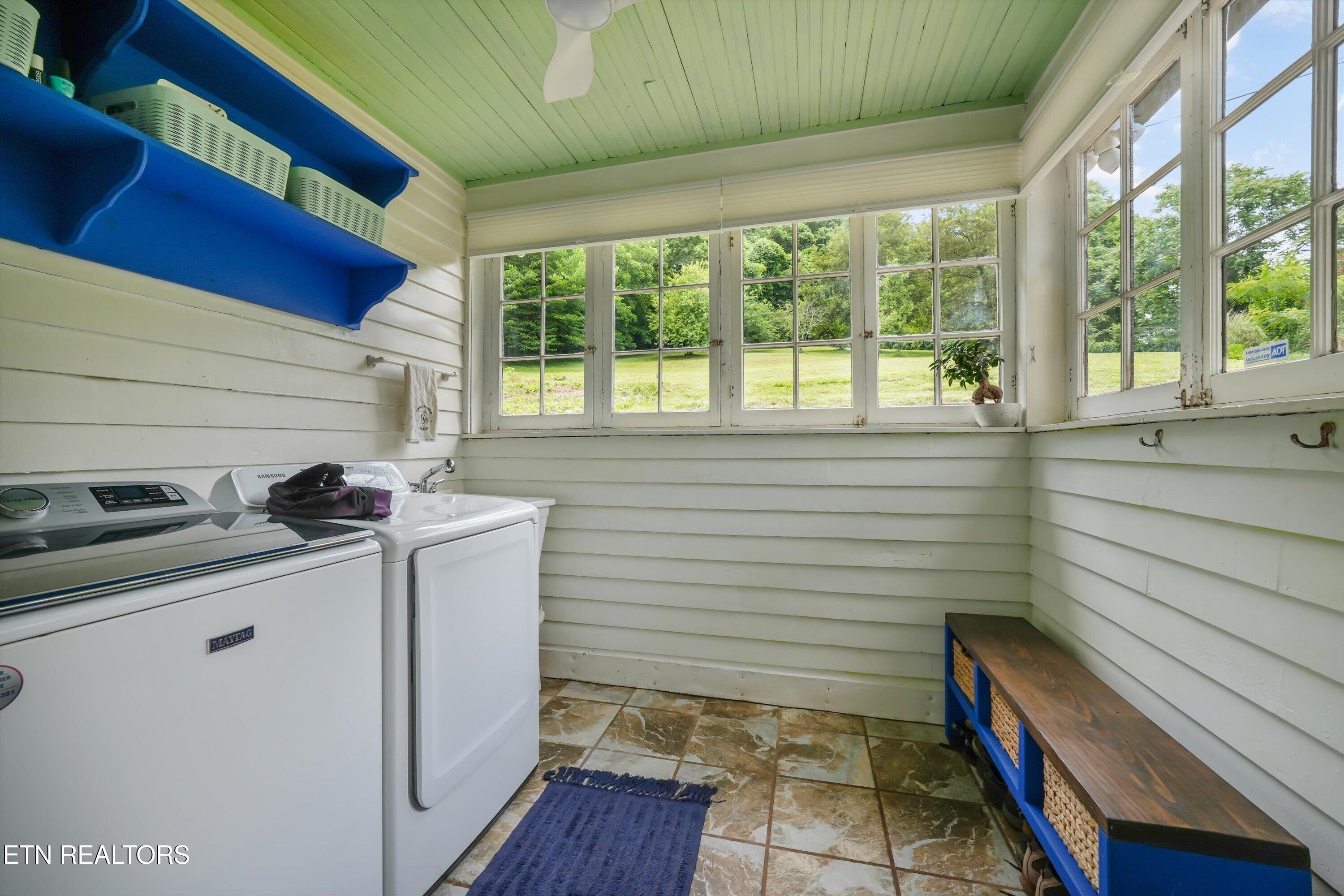 3303 Delrose Drive Knoxville TN 37914
