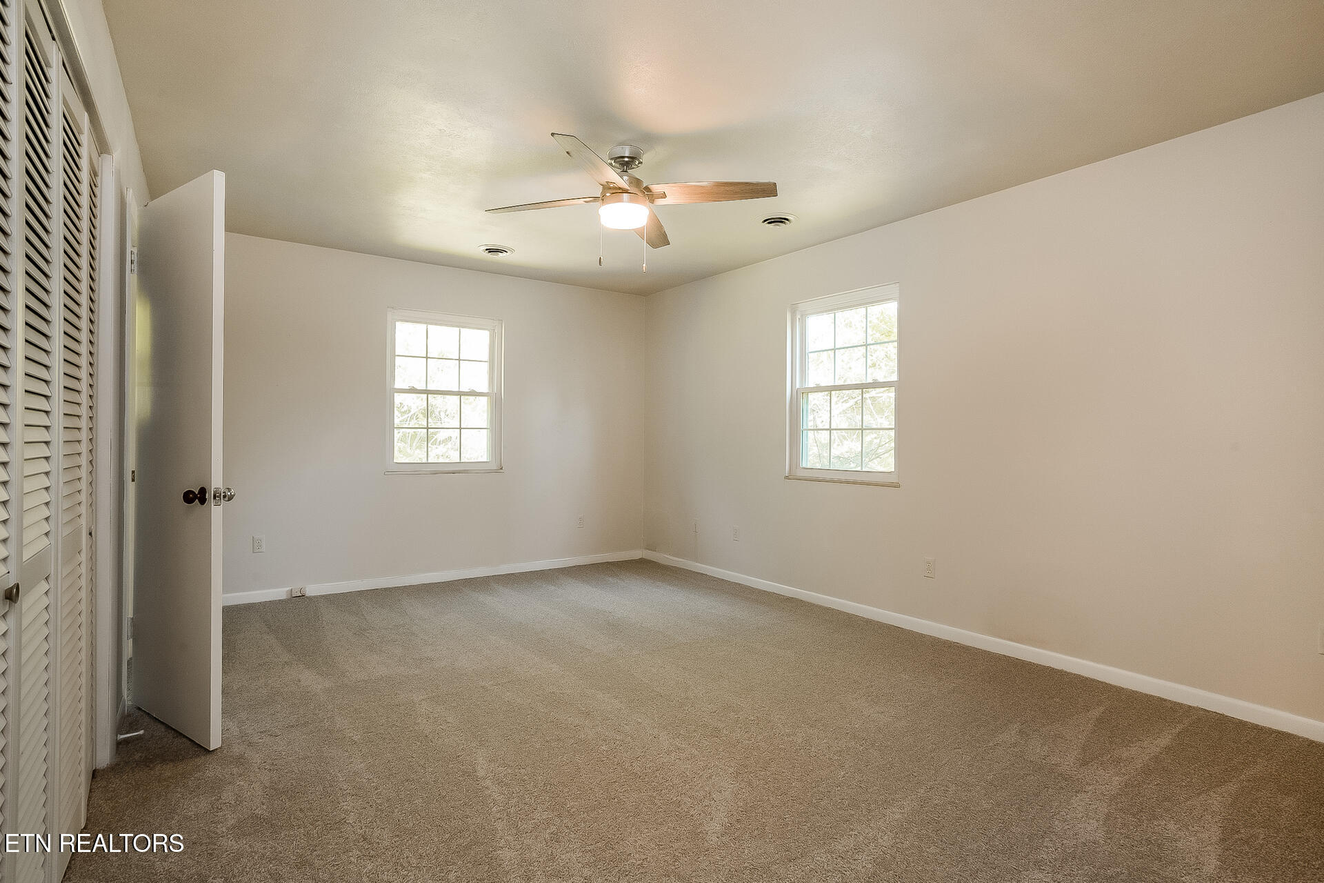 214 Meadow Lane Lafollette TN 37766