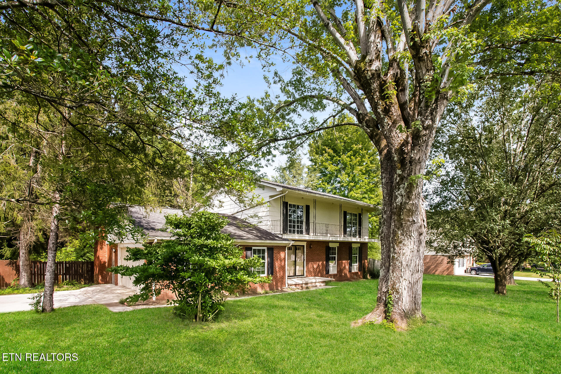214 Meadow Lane Lafollette TN 37766