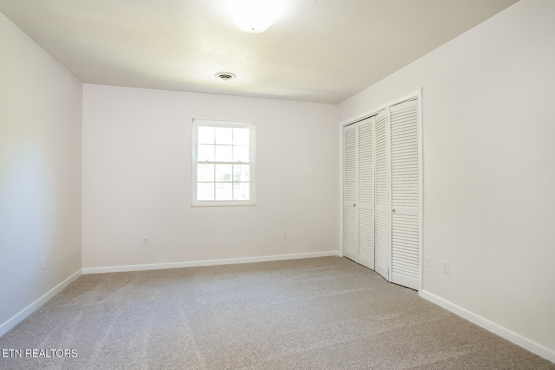 214 Meadow Lane Lafollette TN 37766