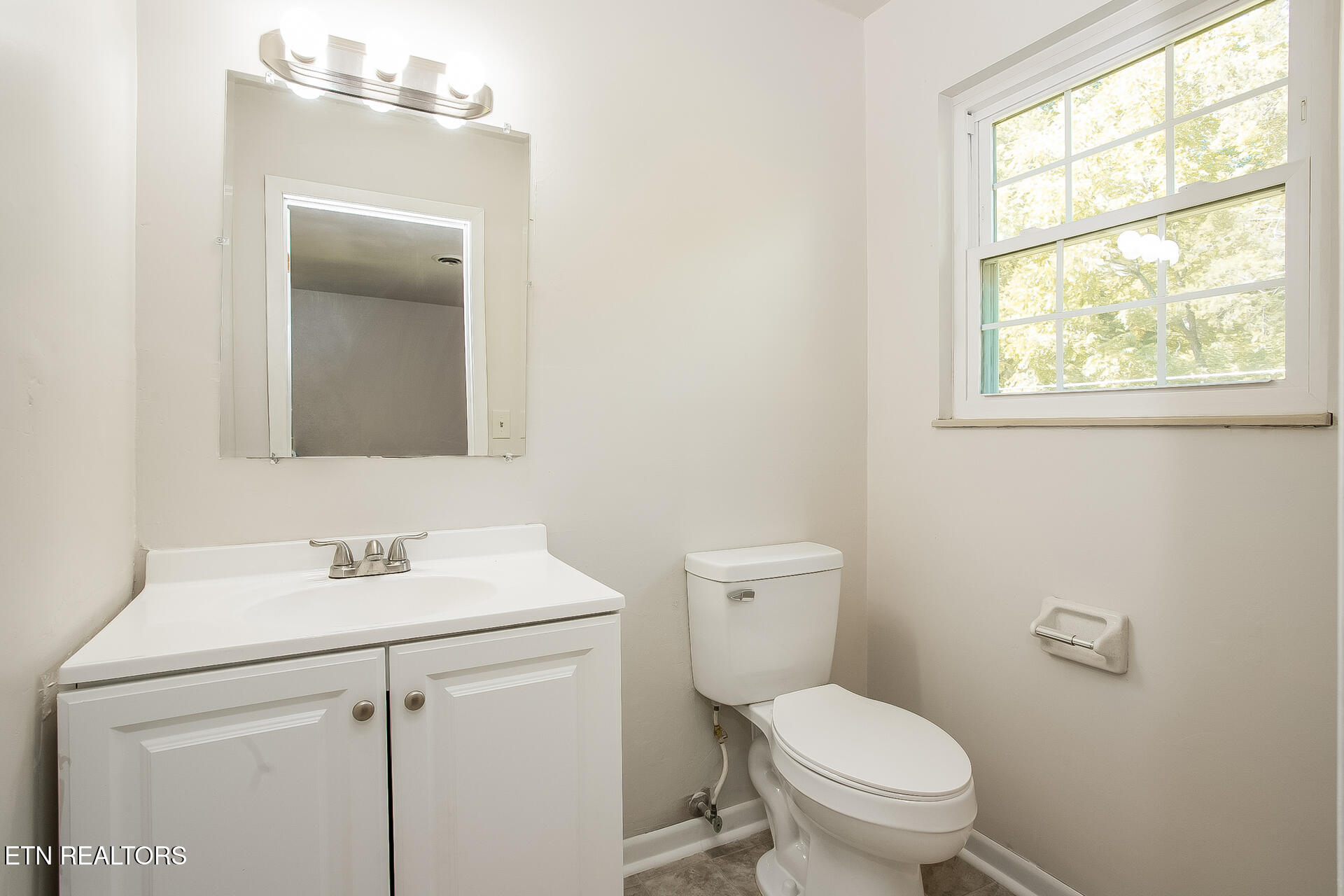 214 Meadow Lane Lafollette TN 37766