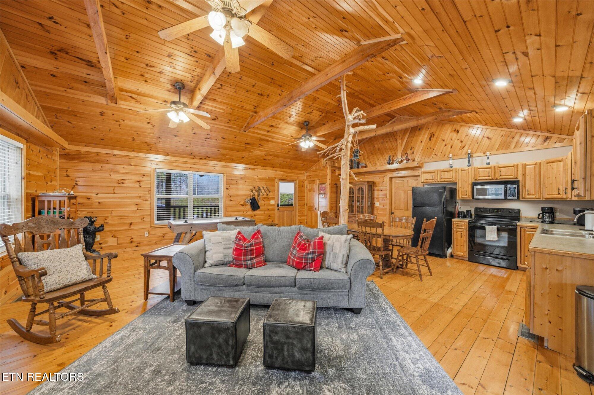 1960 Oakmont Drive Sevierville TN 37876