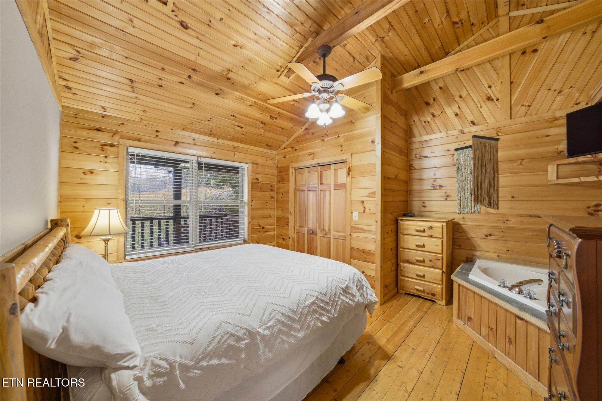 1960 Oakmont Drive Sevierville TN 37876