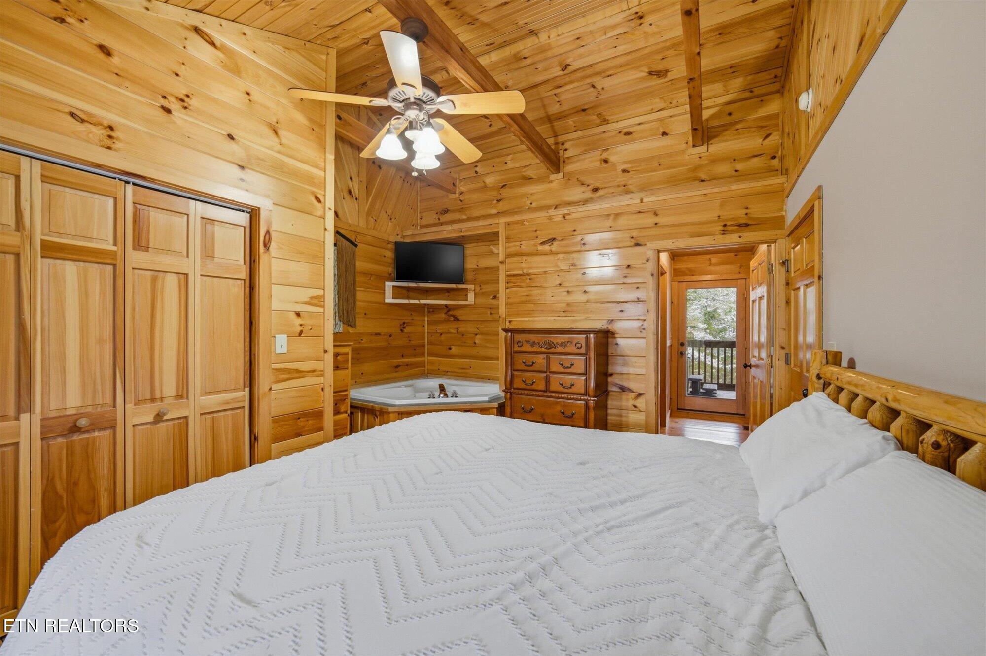 1960 Oakmont Drive Sevierville TN 37876