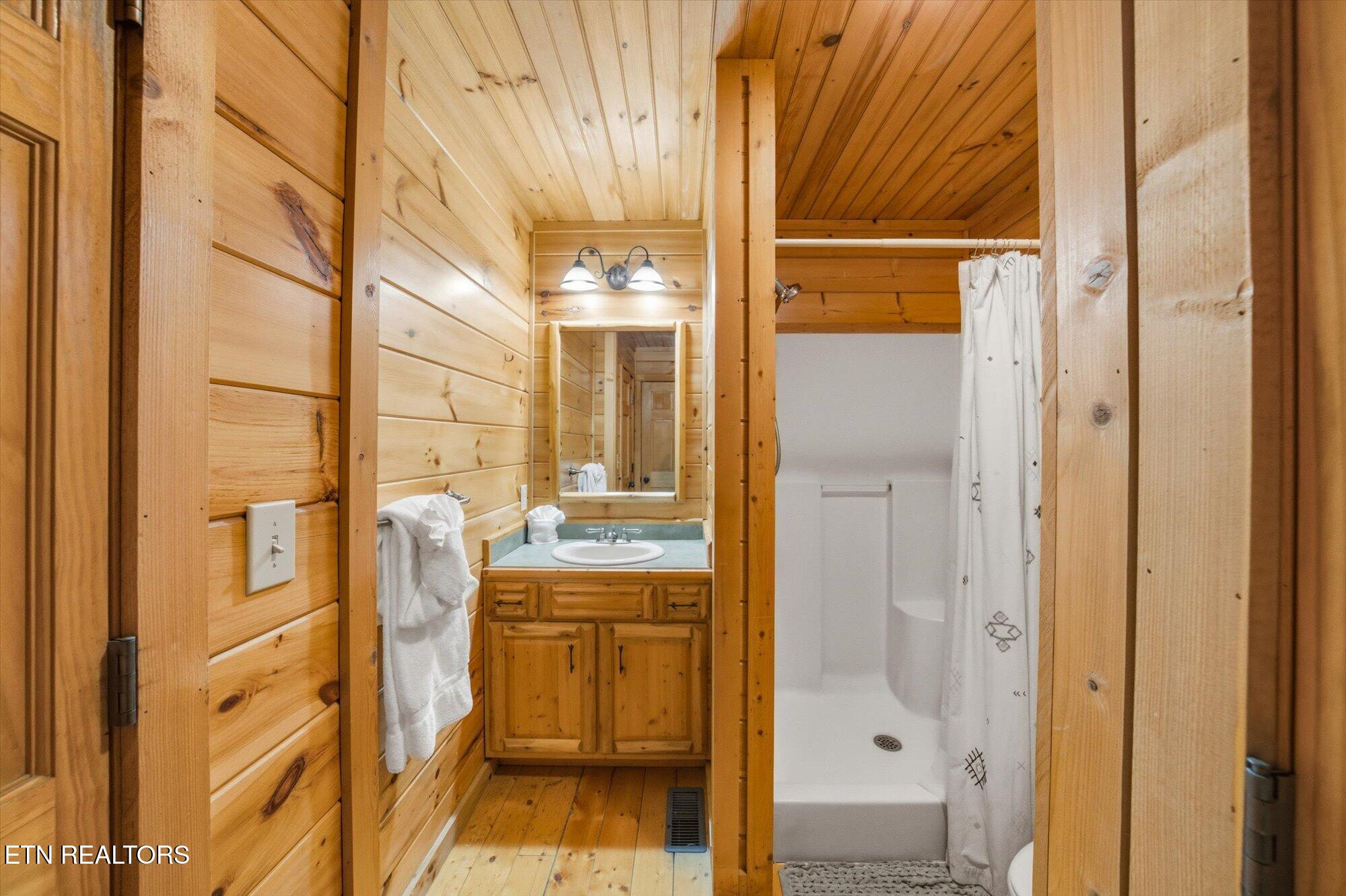 1960 Oakmont Drive Sevierville TN 37876